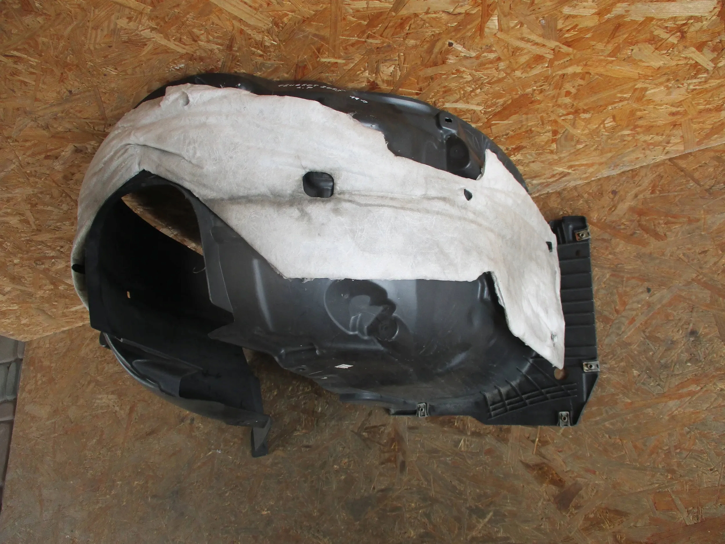 mudguard front front left PEUGEOT 208 II