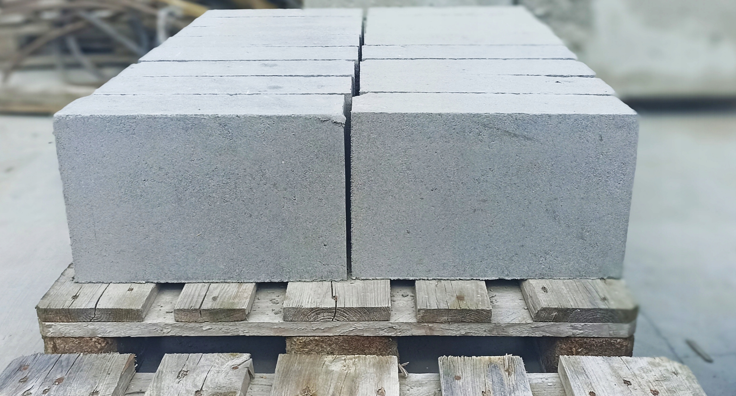 Bloczek Fundamentowy 38x24x12 cm