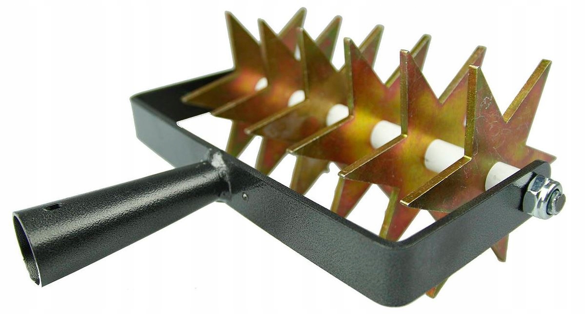 

Wertykulator trawy Tamax spulchniacz 6gw 20cm