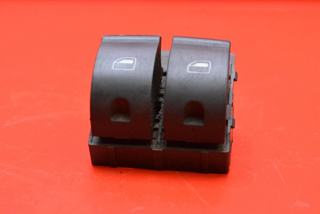 panel ovládania okna EU 8E0959851A AUDI A4 B7 KOMBI 04-08
