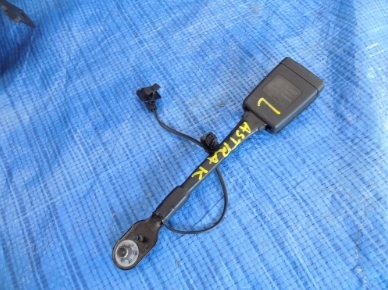 seat belt buckle left front left front OPEL ASTRA V K 39016993