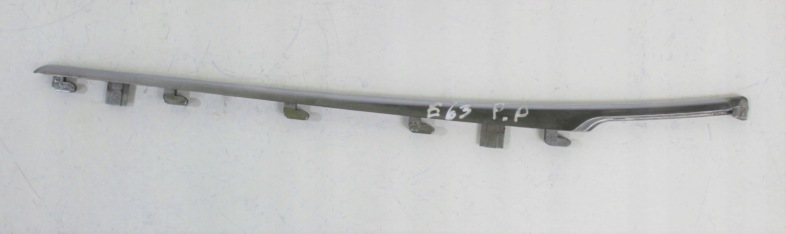7009248 - Хромована накладка крило П BMW E63 E64