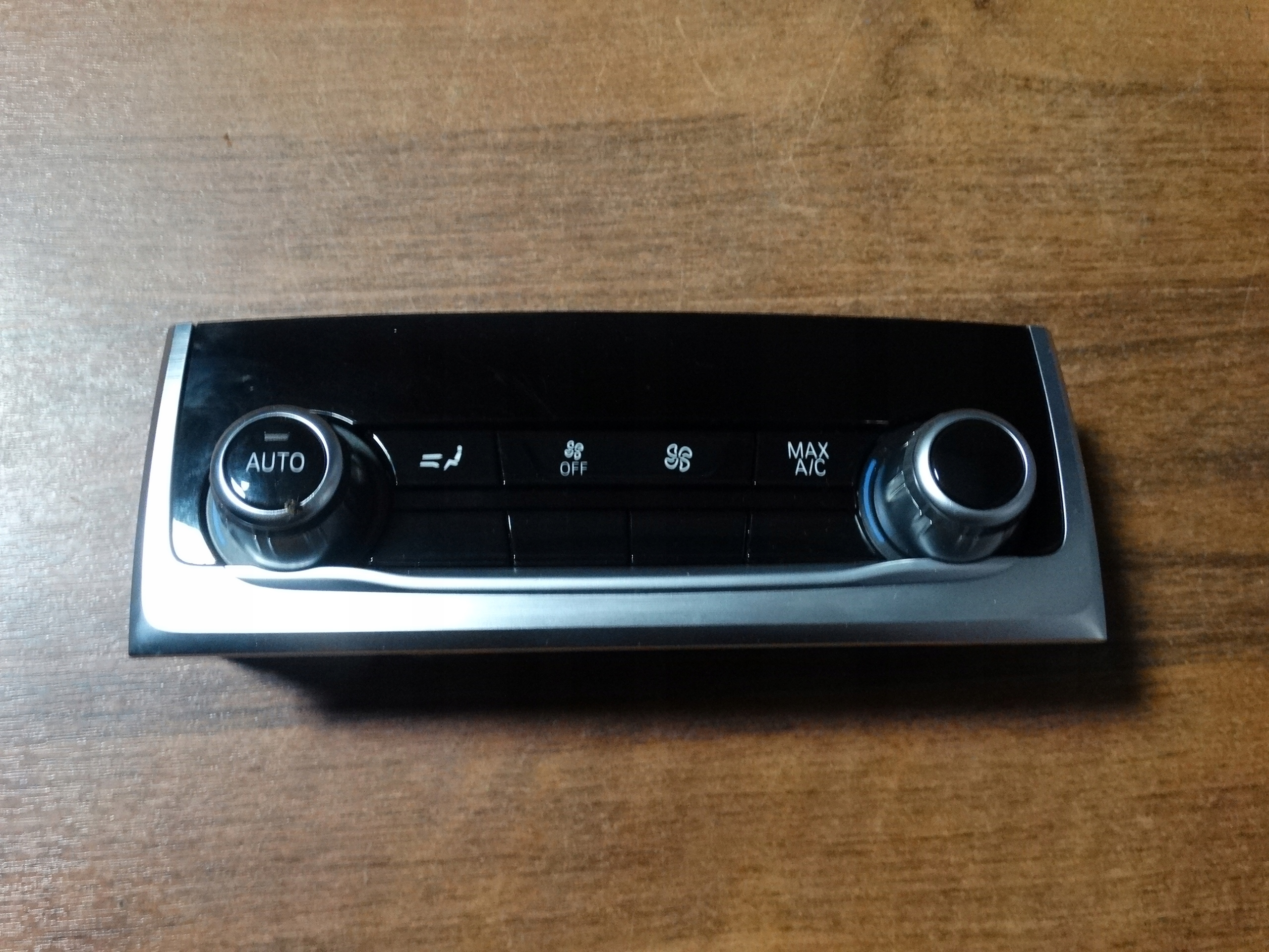 IDEALNY UNITE COMMANDE CLIMA ARRIÈRE BMW G11 G12 1