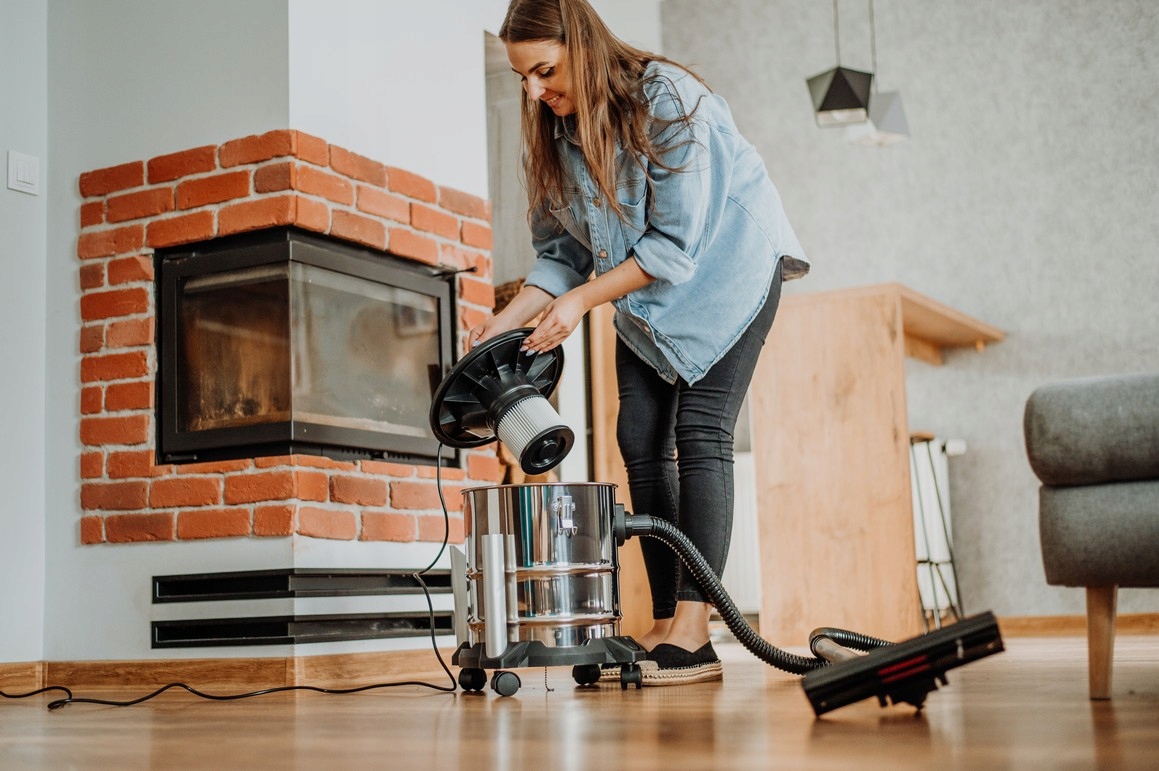 ODKURZACZ PRZEMYSŁOWY do POPIOŁU GRUZU KOMINKA 2000W metalowy zbiornik 20l Maksymalna moc 2000 W