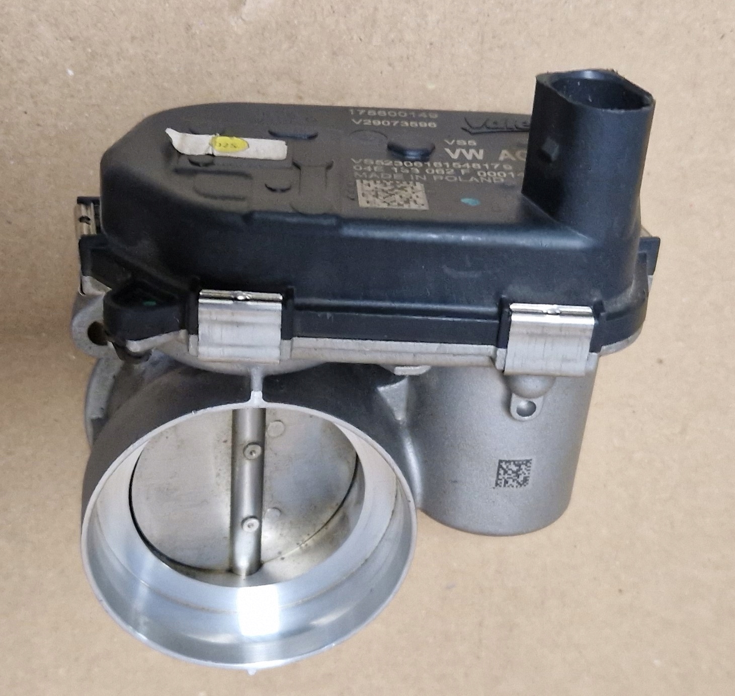 throttle flap VW SKODA AUDI 04E133062F as new original