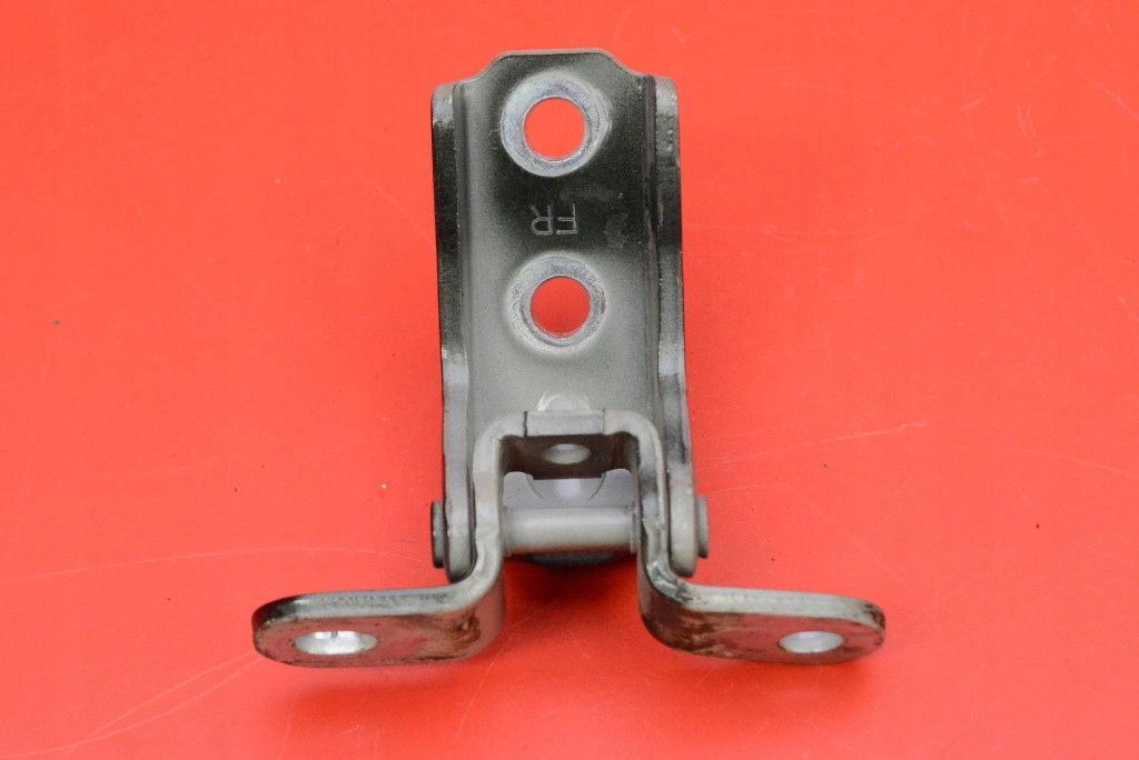 hinge hinges door right front KIA EV6 21