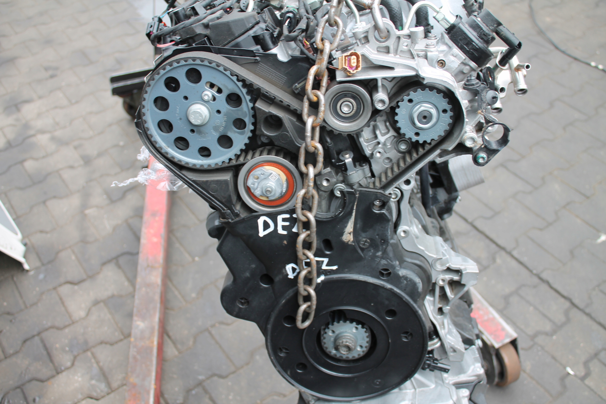 engine complete AUDI 2.0 TDI DEZ 30TYS KM without TURBO