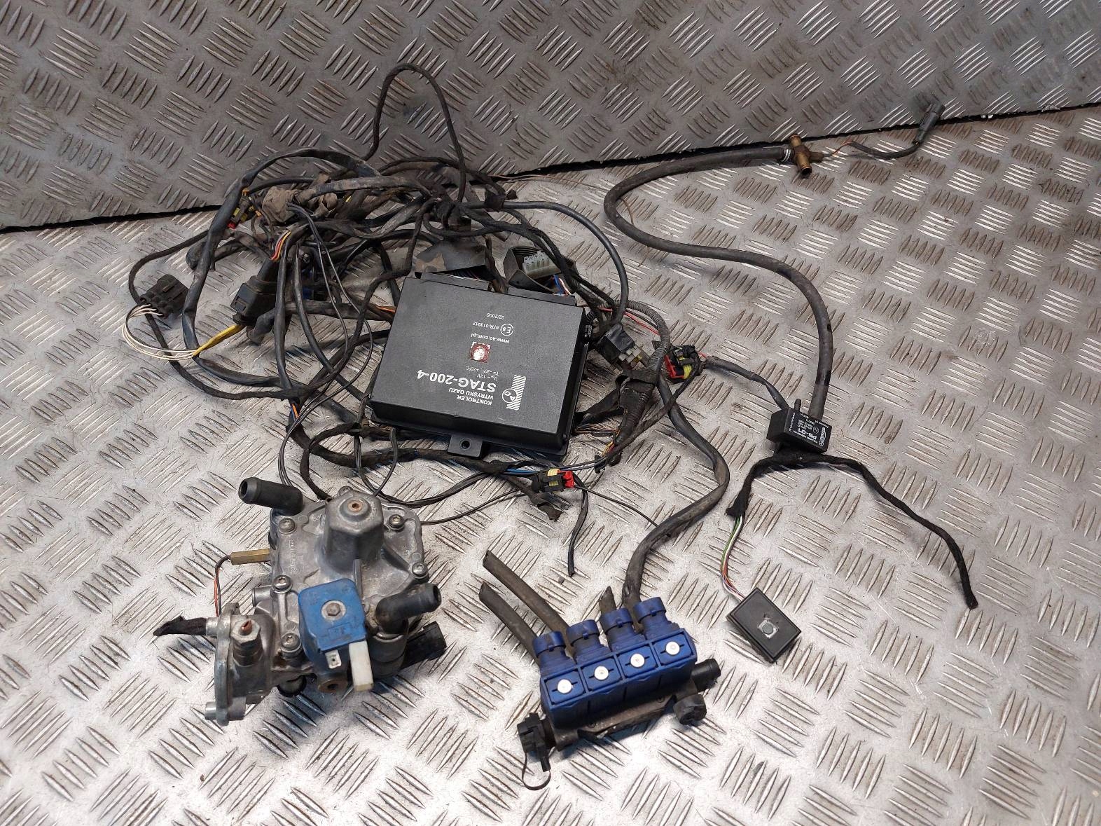 INSTALACJA GAZOWA LPG STAG 200-4 67R-013612