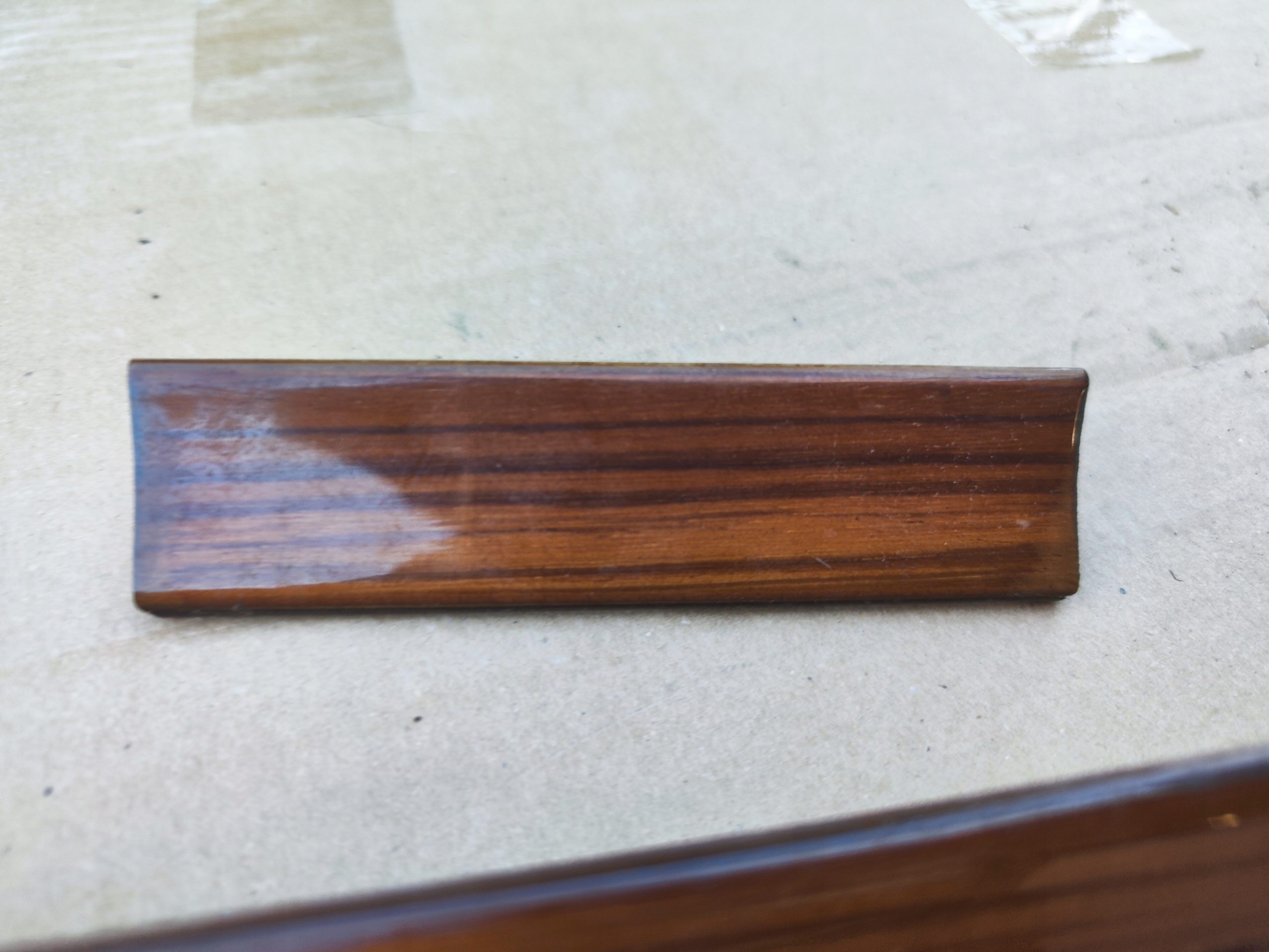 MERCEDES W124 Bois du tableau de bord Console ZEBRANO