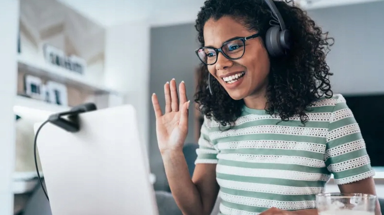 KAMERA INTERNETOWA LOGITECH C270 HD 3MPx KAMERKA DO KOMPUTERA Z MIKROFONEM Zawiera baterie nie