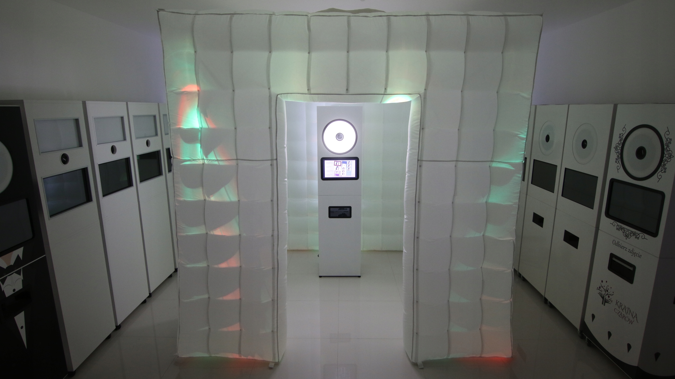 Kabina LED Fotobudka Producent Budka4u