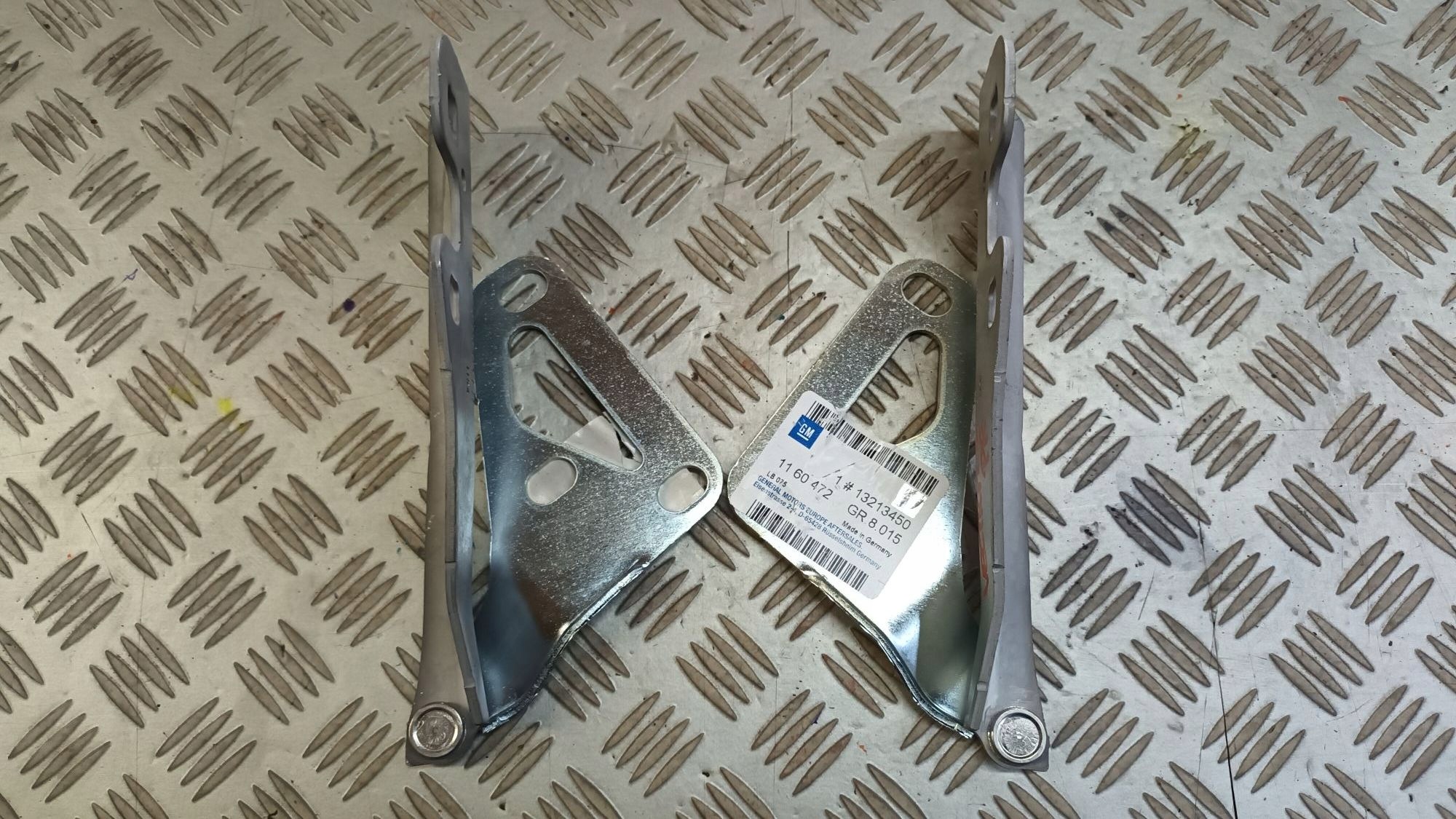 bonnet hinges OPEL ASTRA H 2004R->