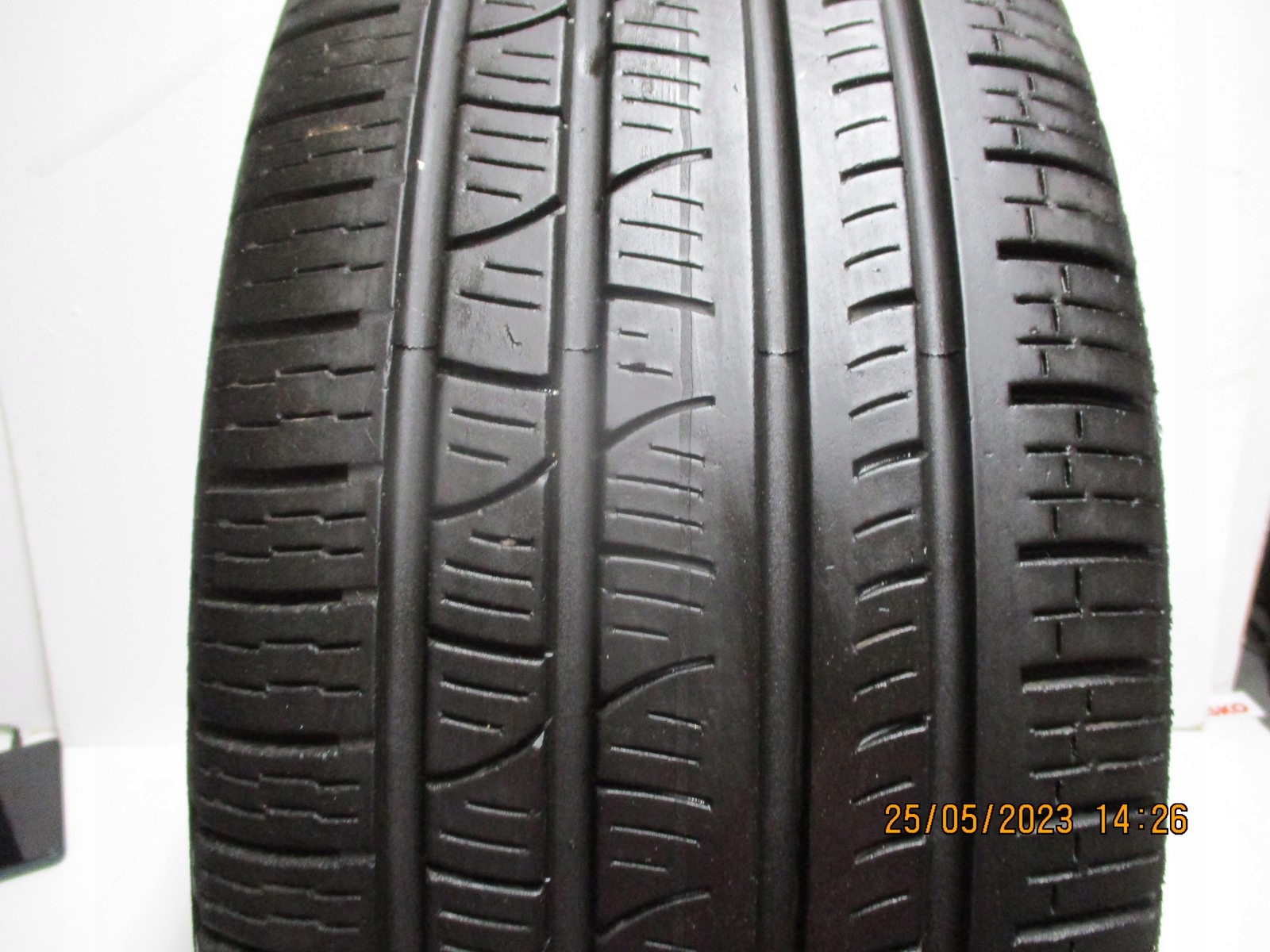 wheels discs tyres Range Rover Evoque R20 M+S 7MM