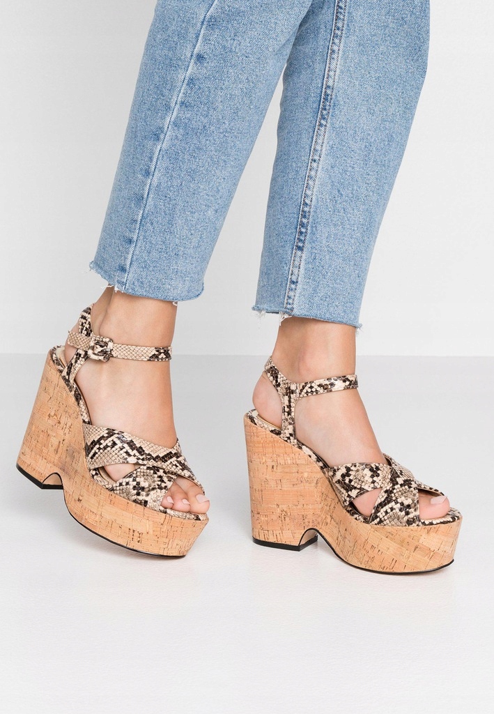 

X9 Sandały Na Obcasie Wężowe Beż River Island 40