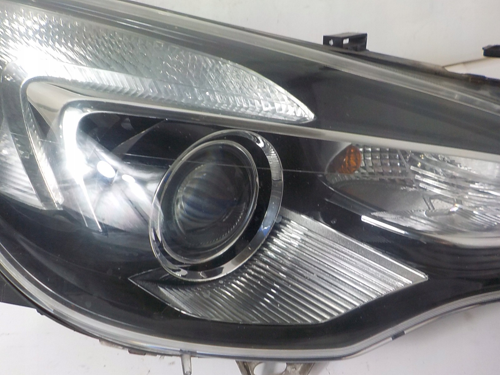 OPEL ASTRA J IV GTC CASCADA light right front front UK 13281283