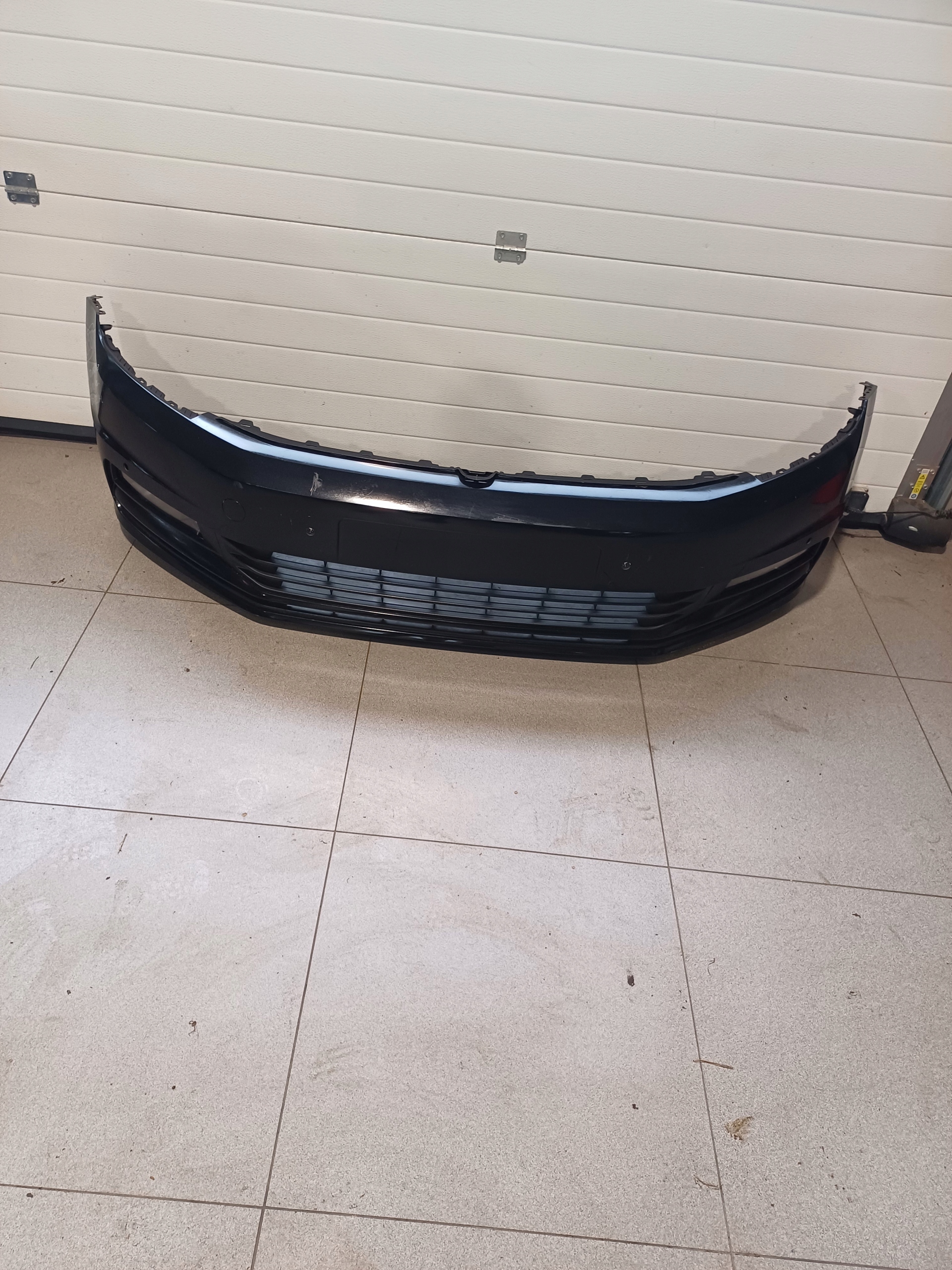 bumper front front VW TOURAN 5TA II 2 6 X PDC 2015R- 5TA 807221A-L