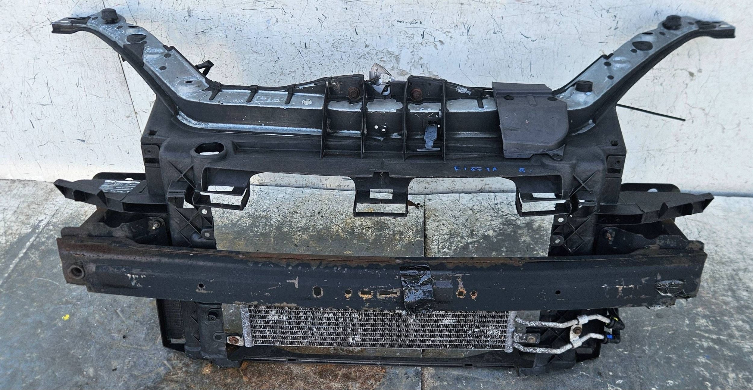 Ford Fiesta MK7 08- support panel for radiators pillar