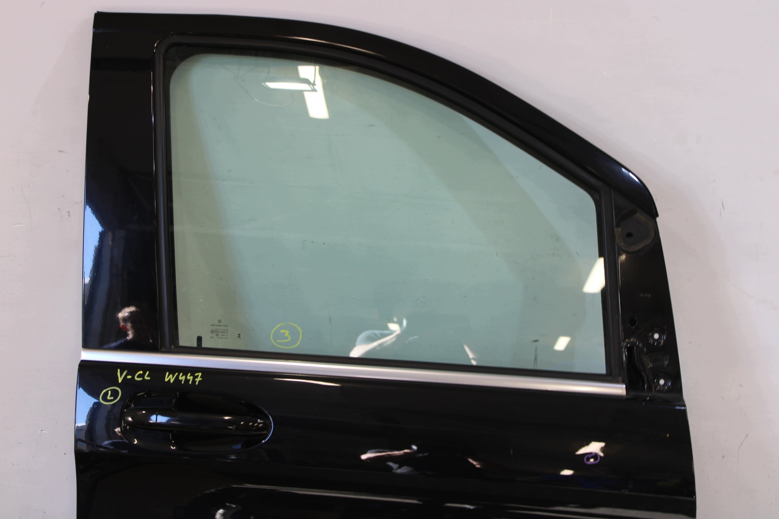 door right front right front complete MERCEDES V-class W447 2023