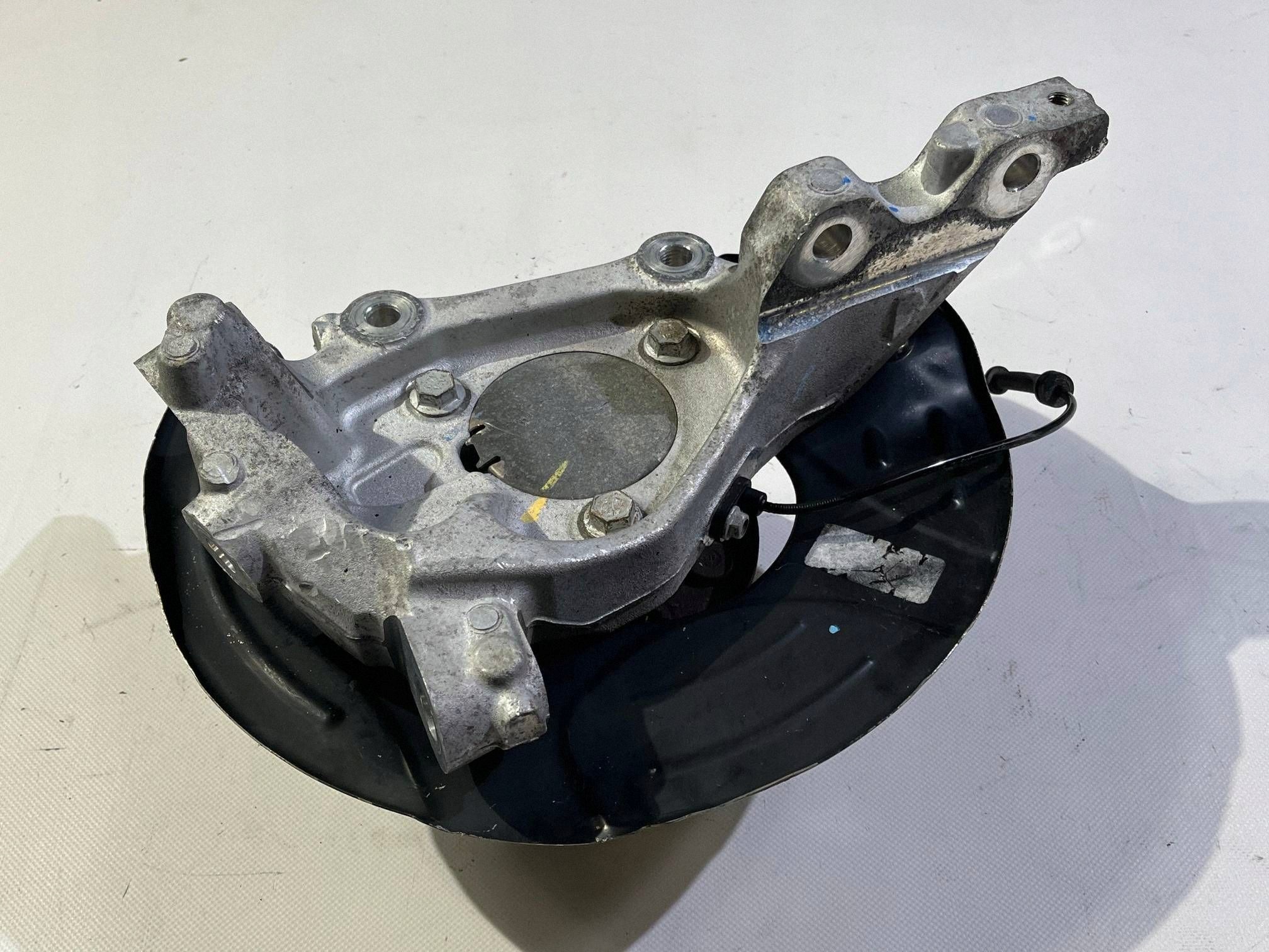 swing front left left front of the pivot Chevrolet Camaro 2009-2015