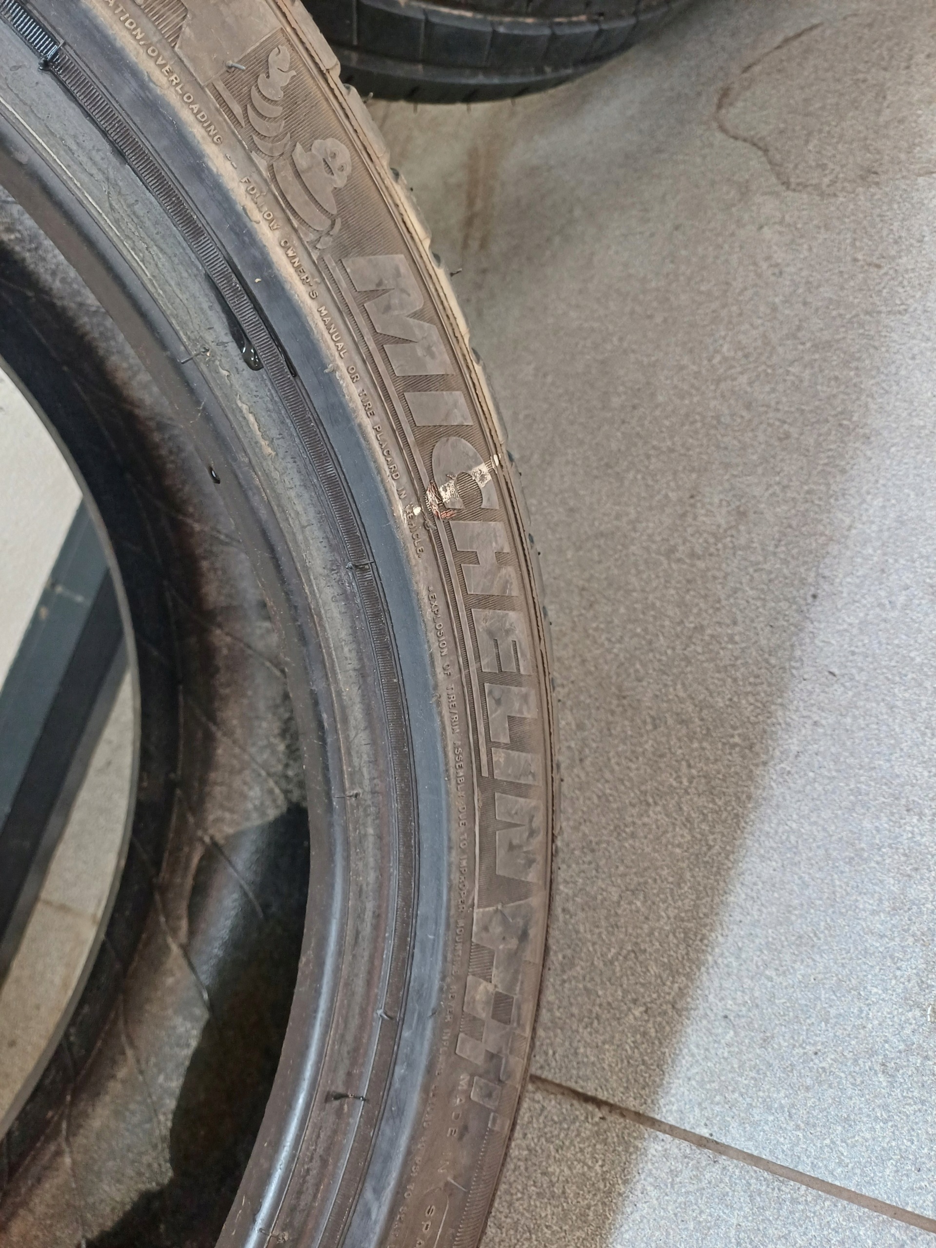 Reifen MICHELIN PILOT SPORT 3 215/45 R 18