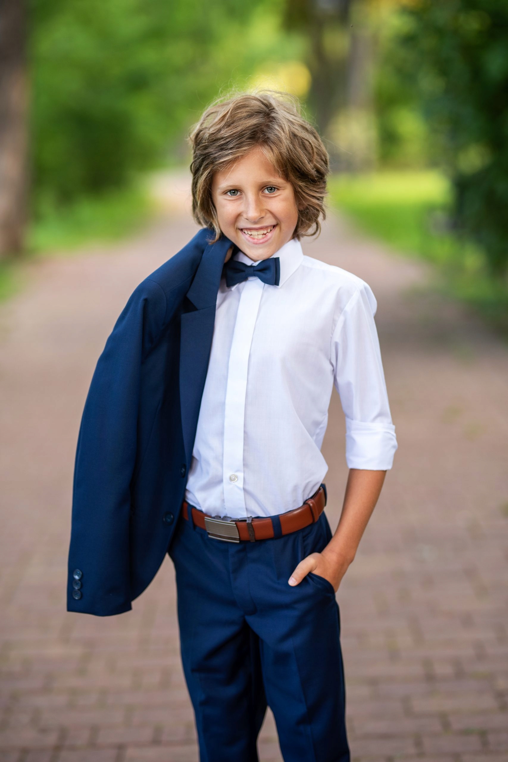 Dwu częściowy garnitur do komunii 152 Marka Inna marka