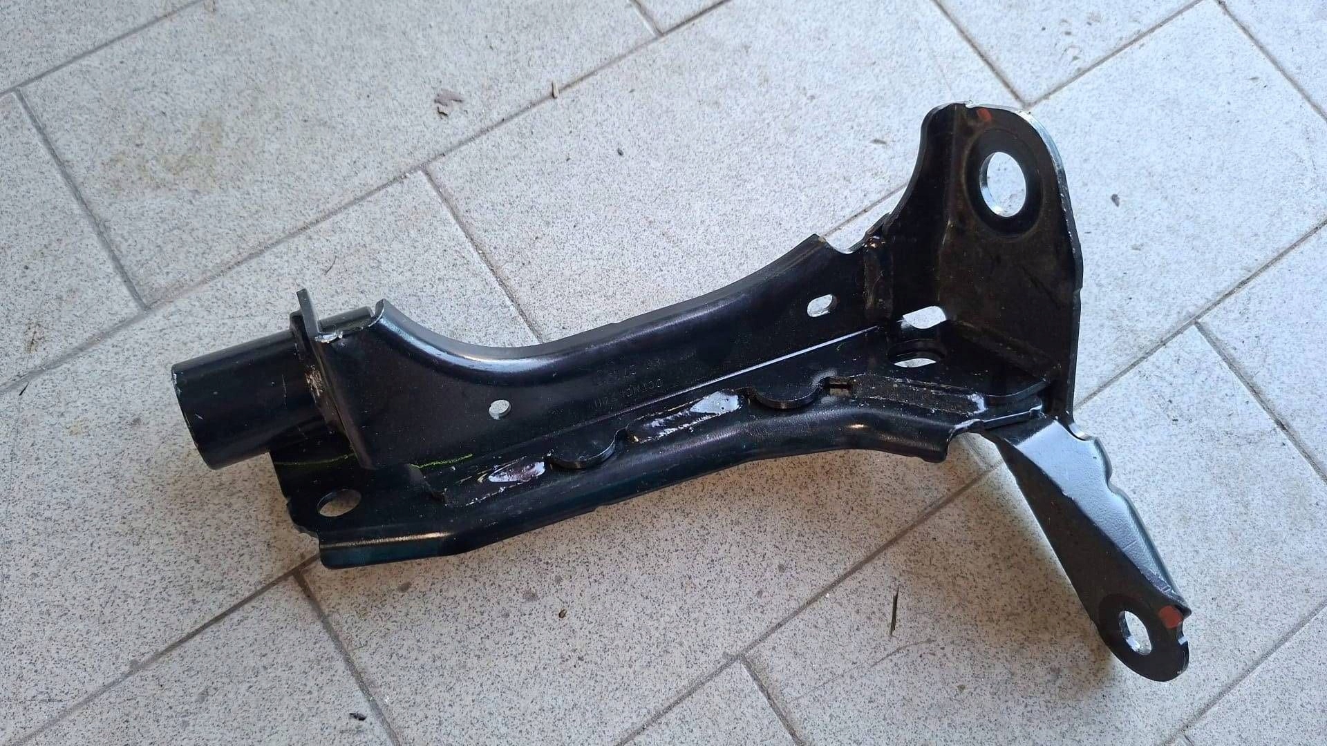 console holder wozka kiel front side left Renault 5 E-Tech 112544022R
