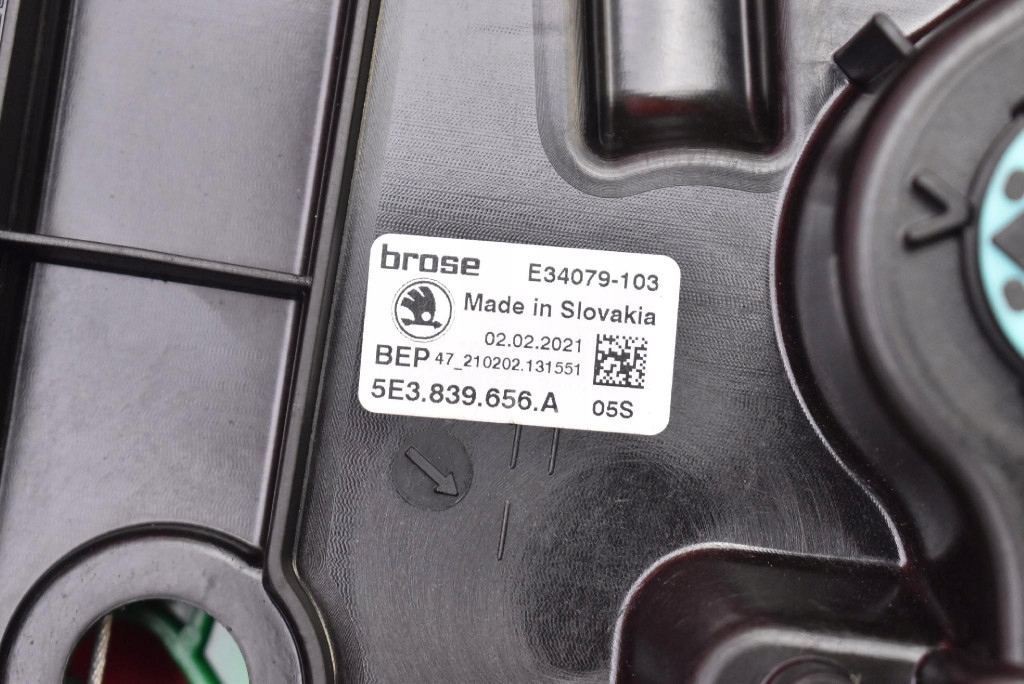 window regulator right rear part 5E3839656A SKODA OCTAVIA 4 IV KOMBI 19