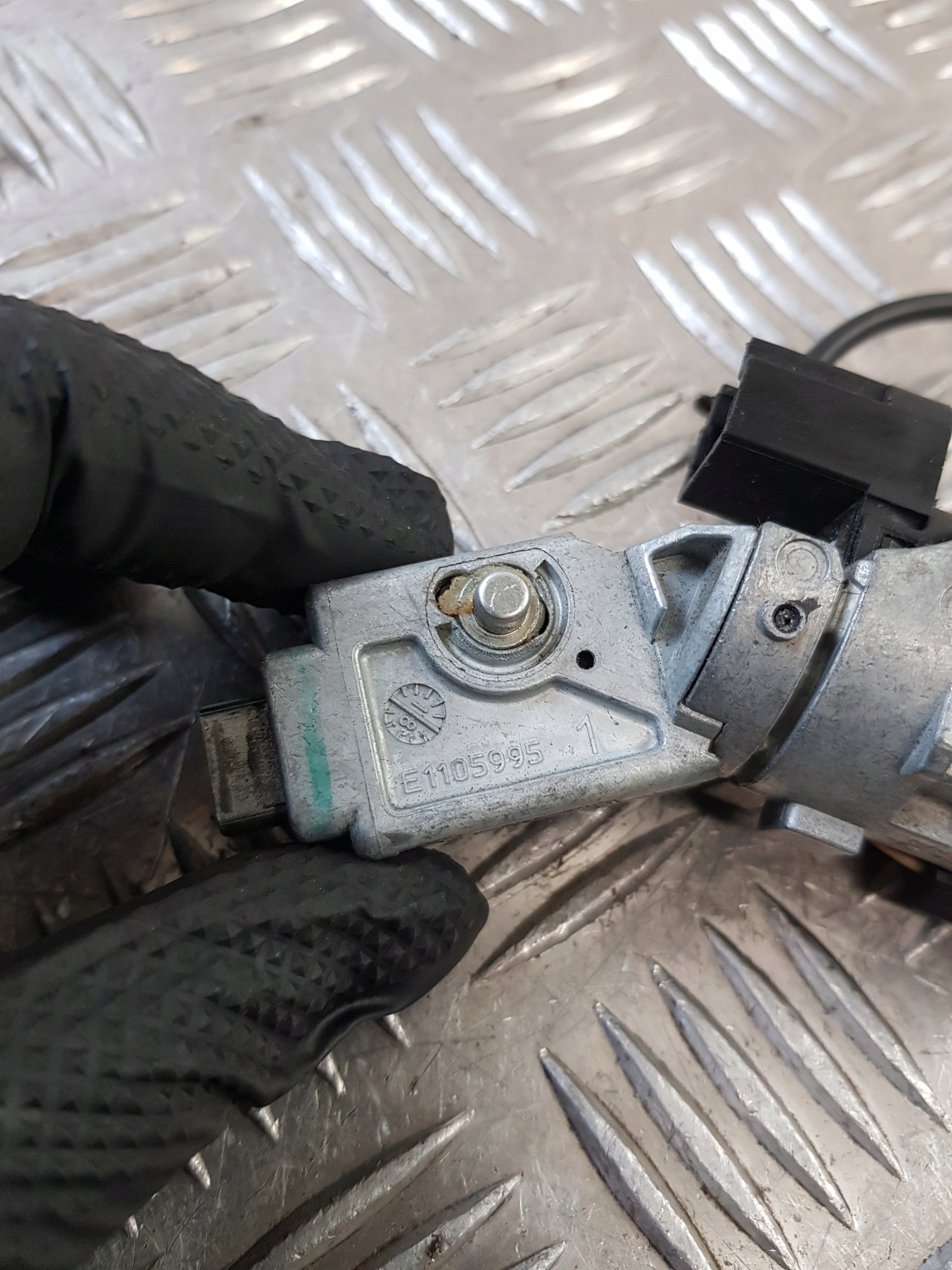 ignition 9663123280 PEUGEOT 301 18R