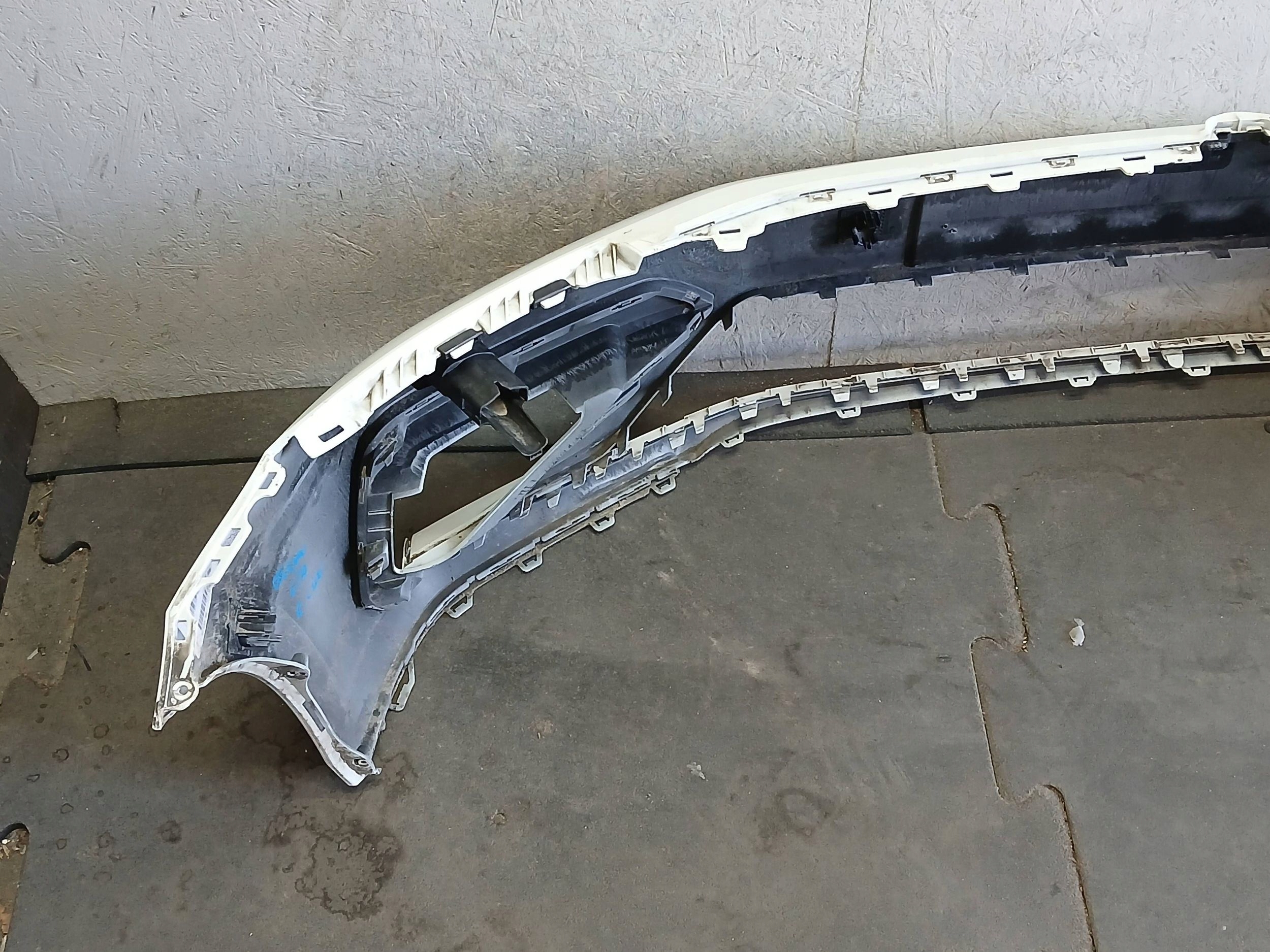 Paraurti Anteriore VW TOURAN 5TA R LINE 15