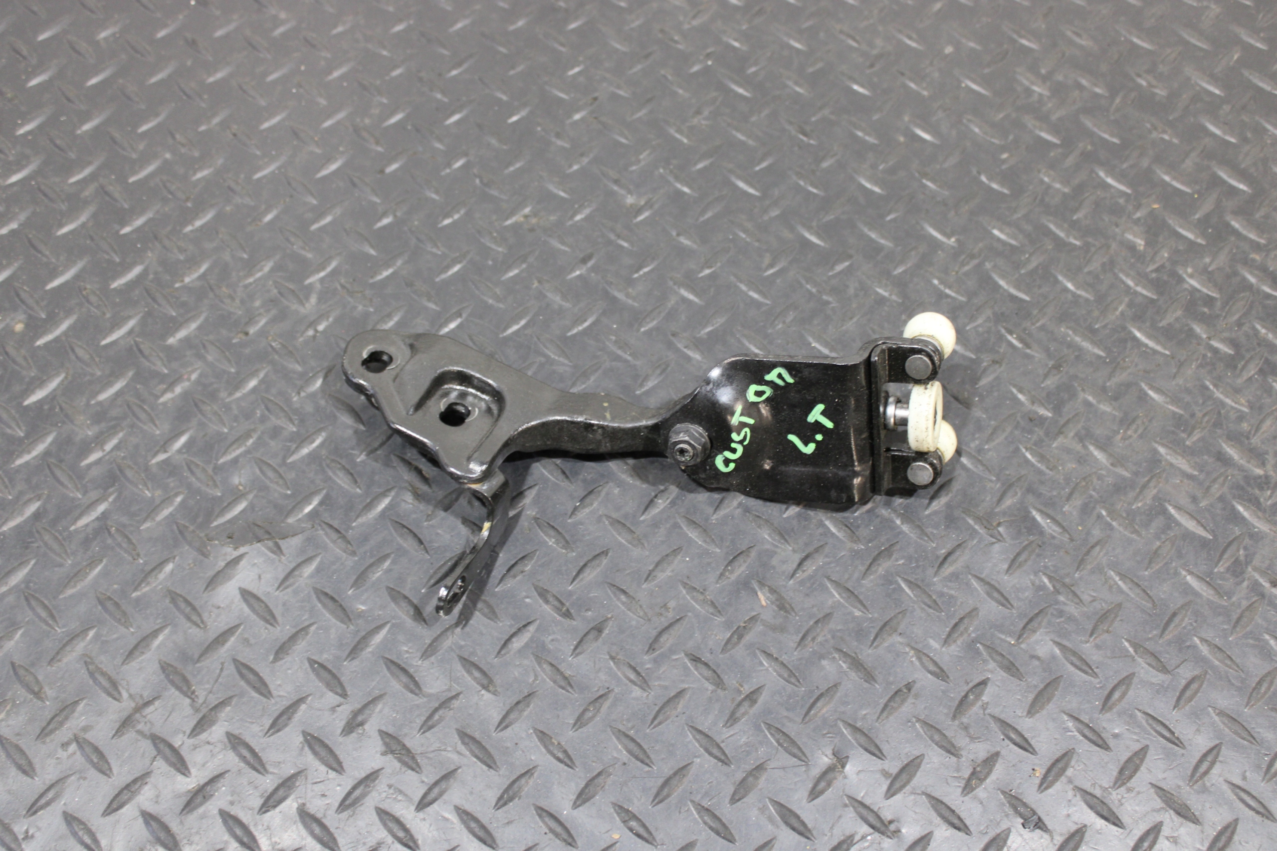 roll door left rear part FORD TRANSIT CUSTOM BK21-V25029-AD