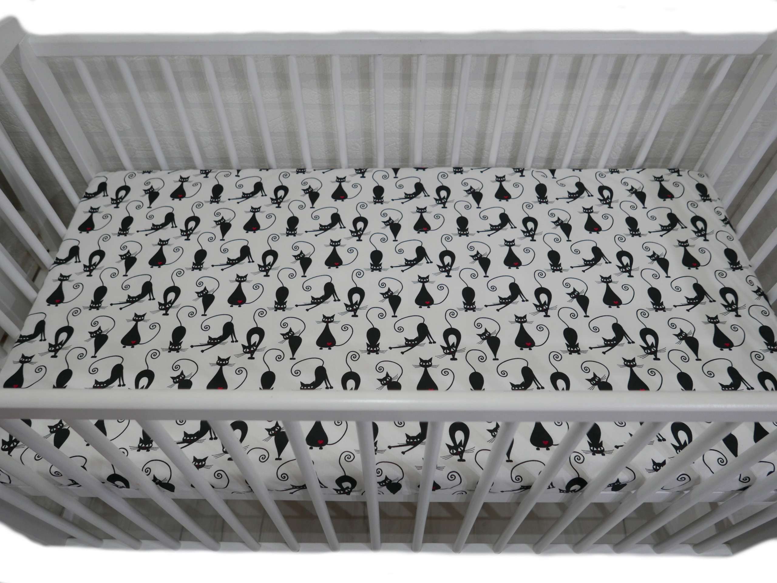 

Prześcieradło bawełna z gumką 120x60 Koty Czarne