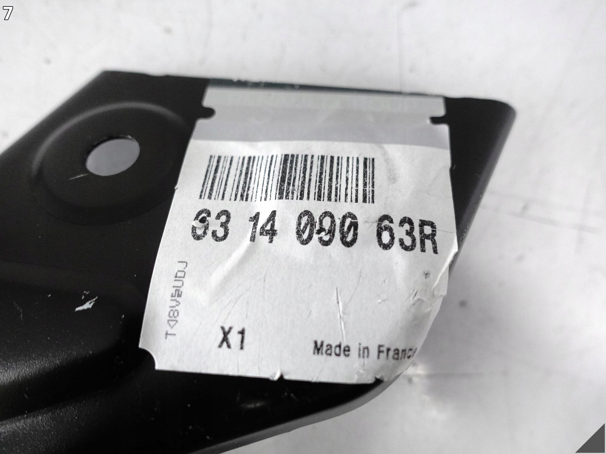 RENAULT MEGANE IV 16-24 support holder bracket W fender right front