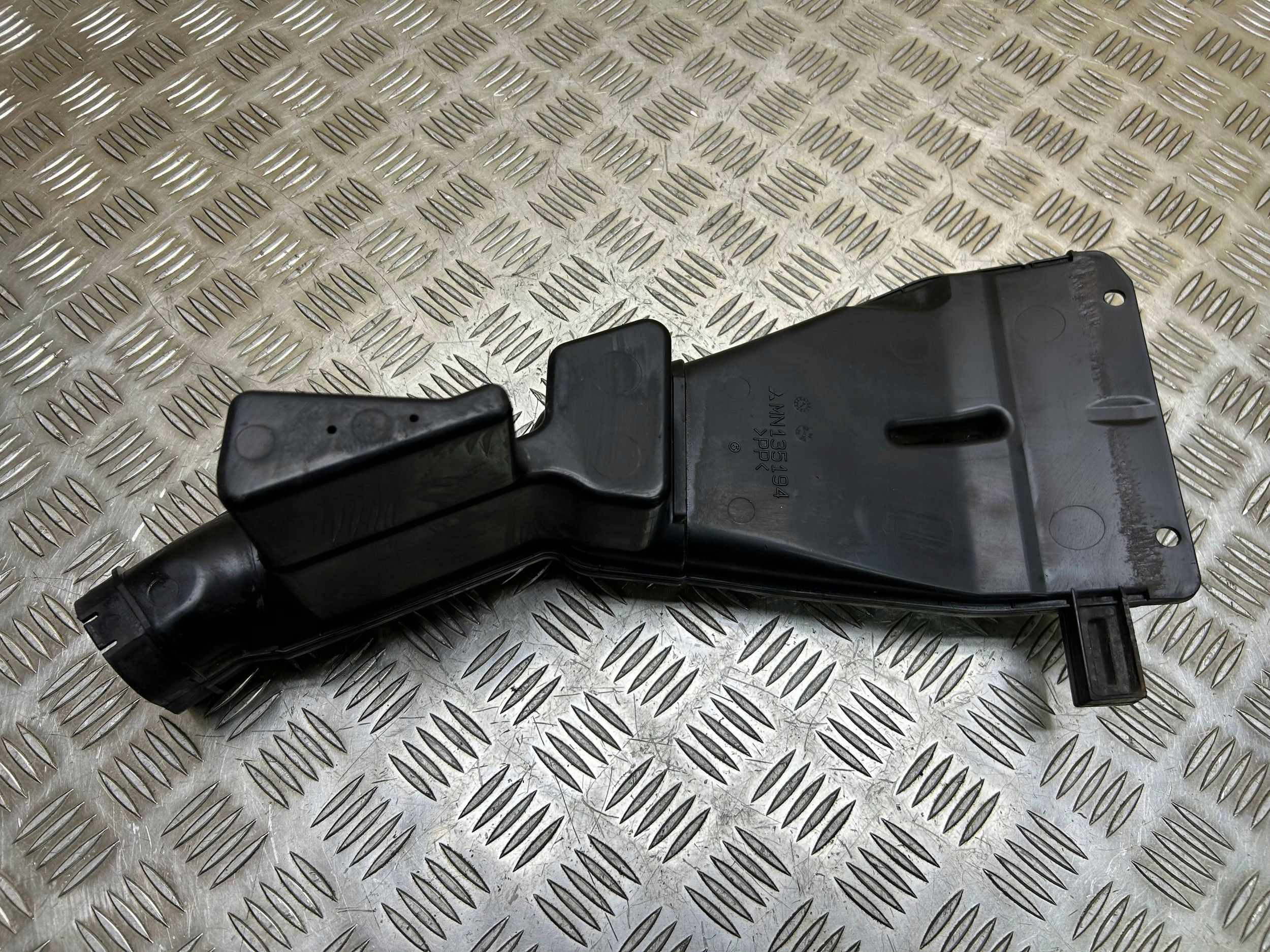pipe / hose dolotowy air Mitsubishi Lancer VII MN135194