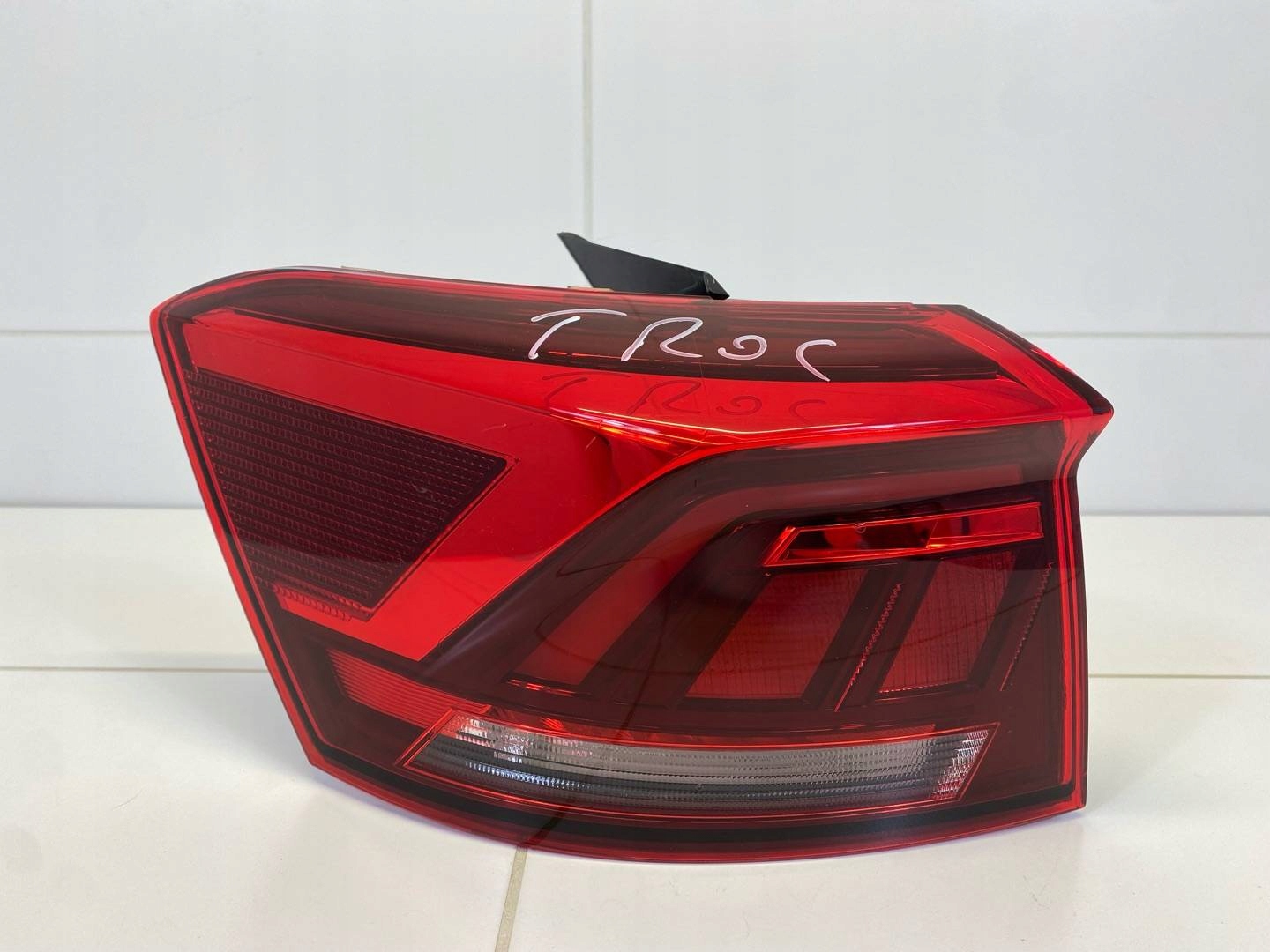 light rear left side Volkswagen T-Roc 2019 2GA945095A