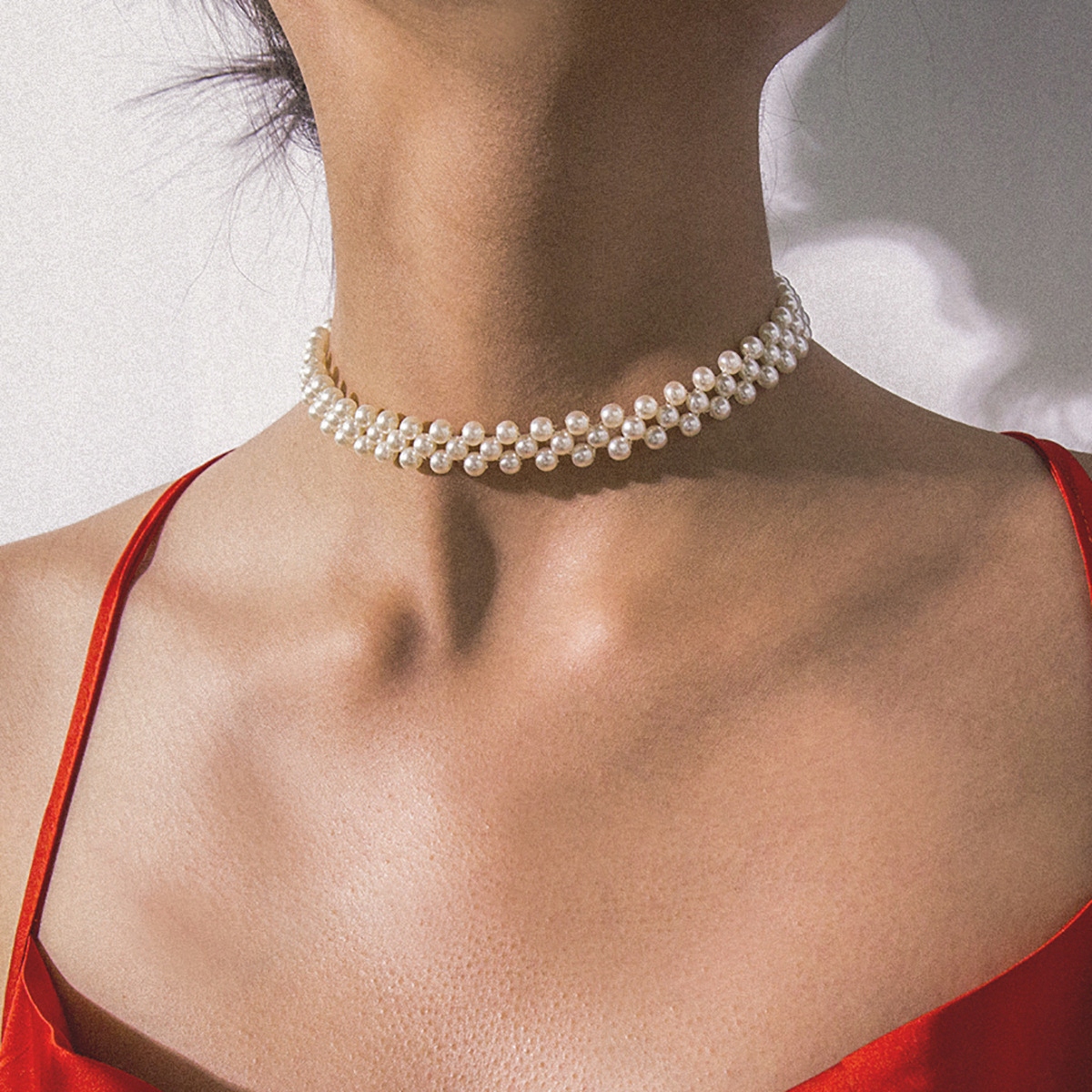 NASZYJNIK ZE SZTUCZNYCH PERŁ MISS GIRL BIAŁY LLWL Marka Inna marka