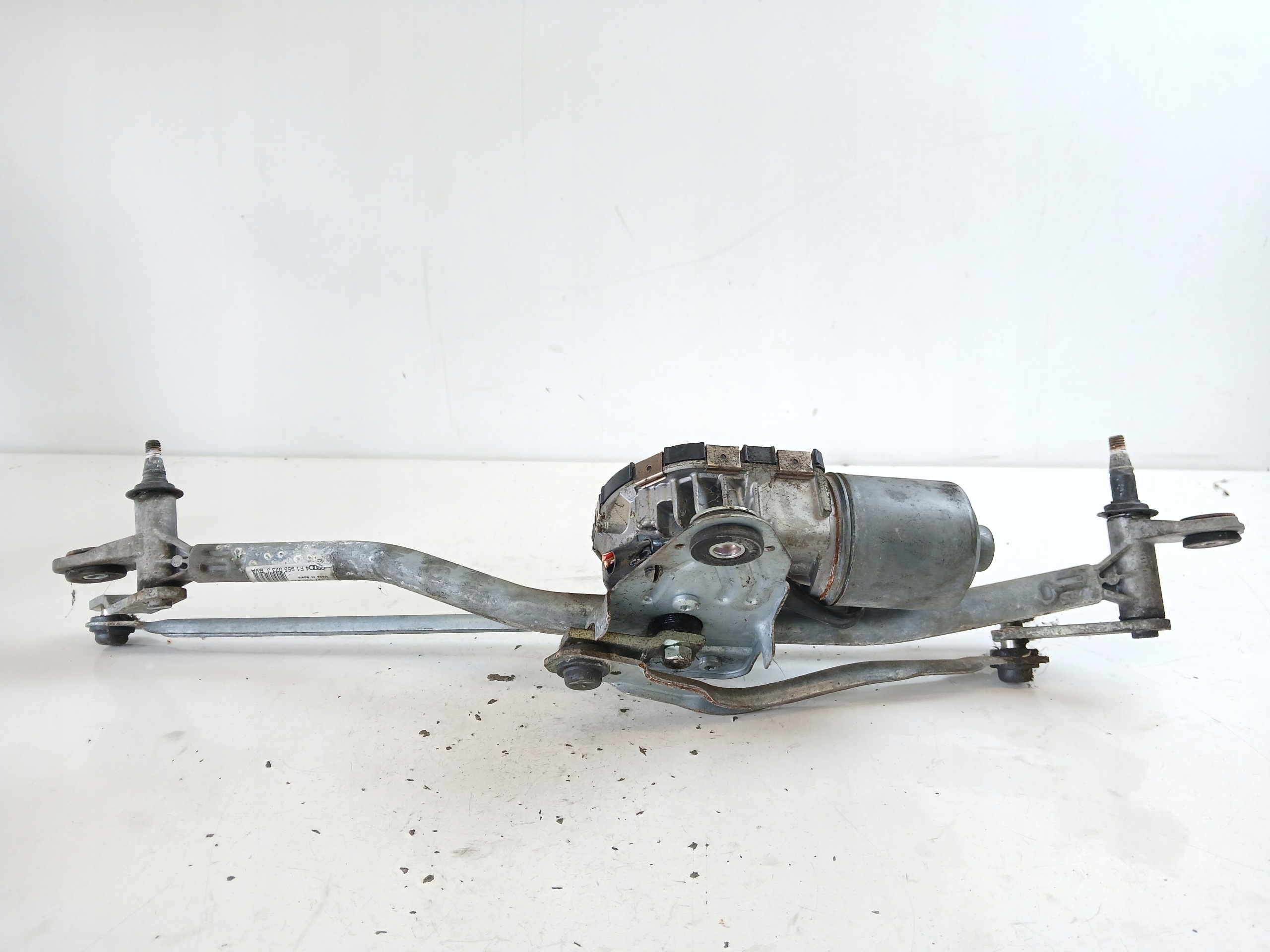 AUDI A6 C6 wiper mechanism front 4F1955119C