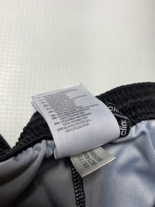 MANCHESTER UNITED ADIDAS Clima Lite oryginalne czarne spodenki M Kolor czarny