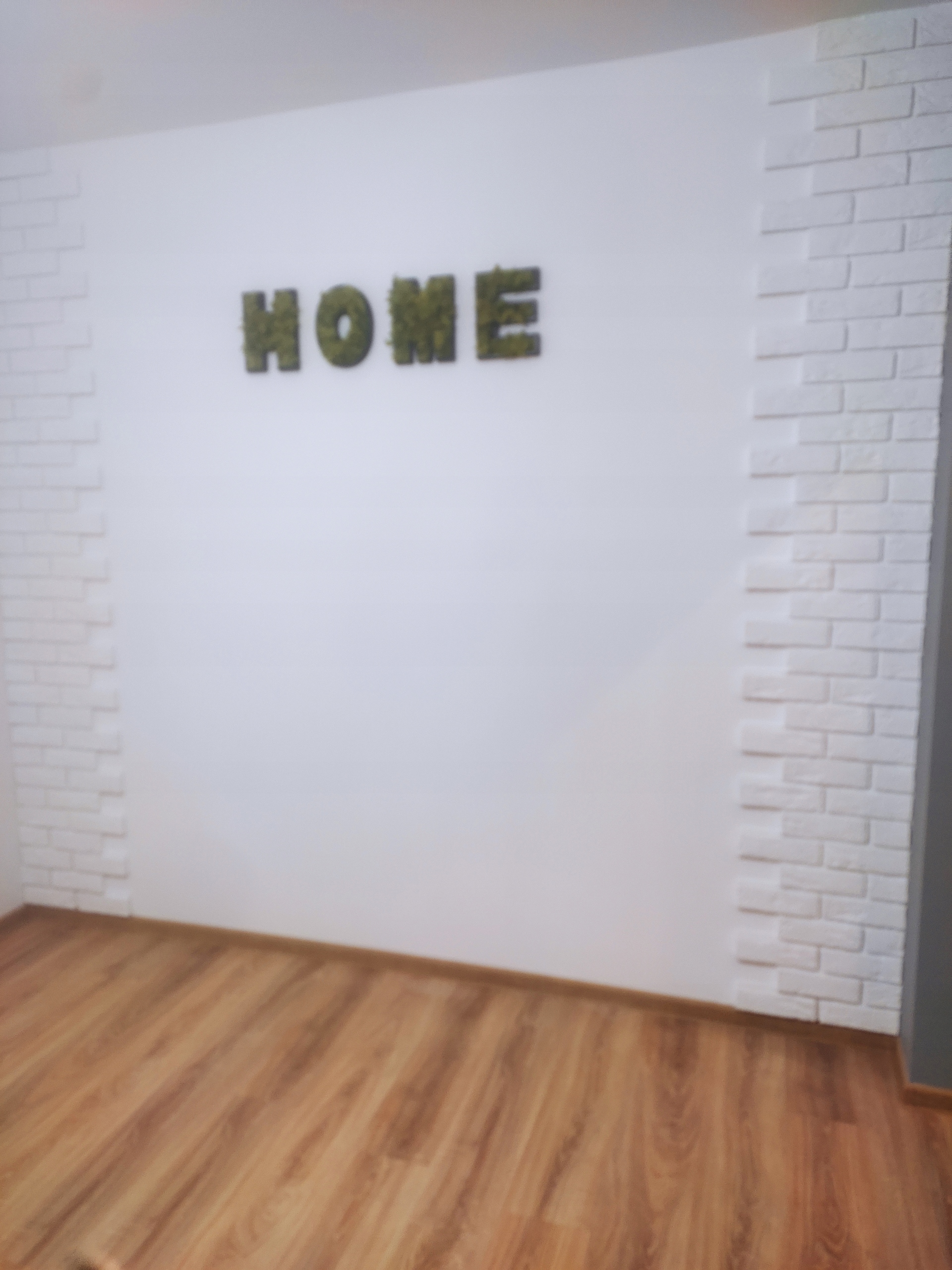 napis HOME z mchu chrobotek MECH Marka inna