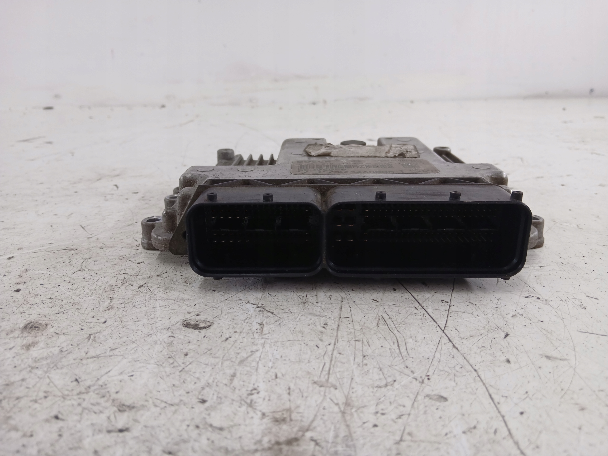ALFA ROMEO 159 1.9 JTD control unit of the engine 55205068