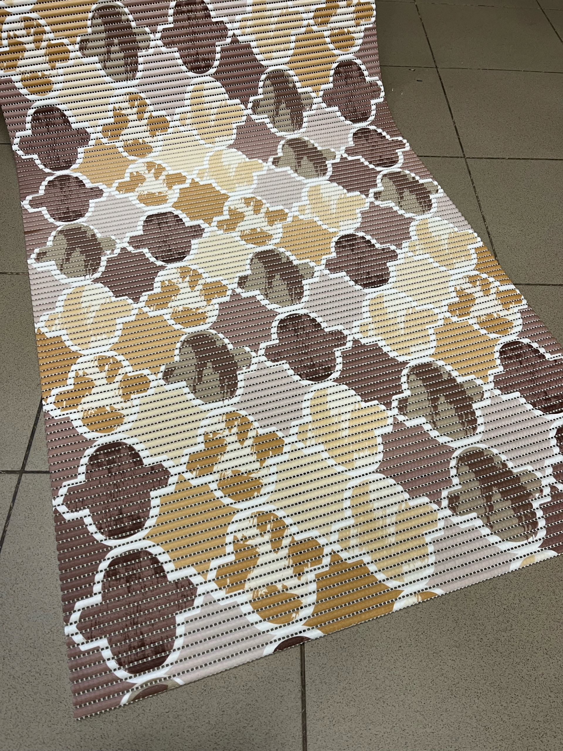 

Mata Piankowa Antypoślizgowa 65cm Różne