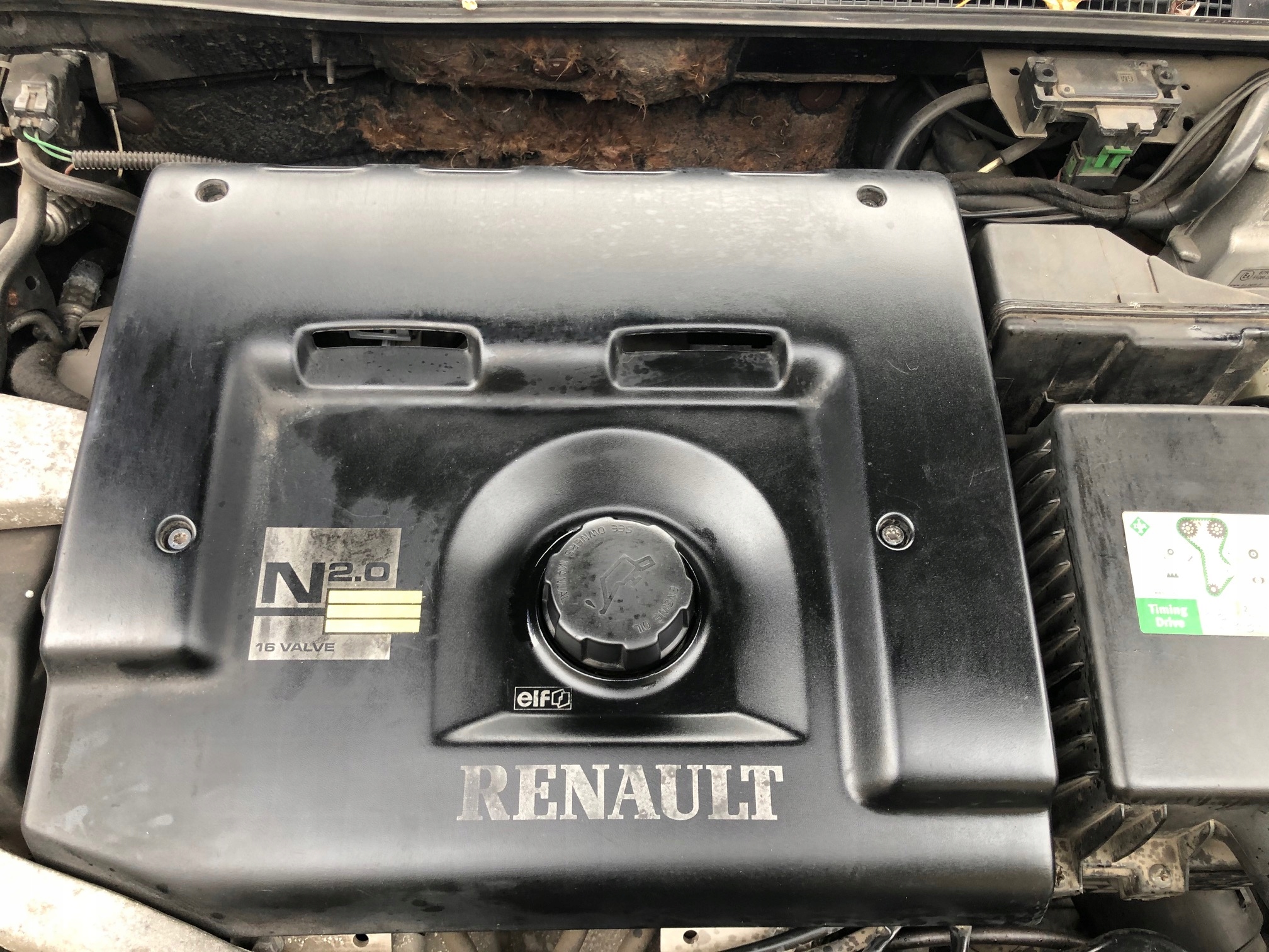 LAGUNA I LIFT SILNIK GOŁY SŁUPEK 2.0 16V N7Q704