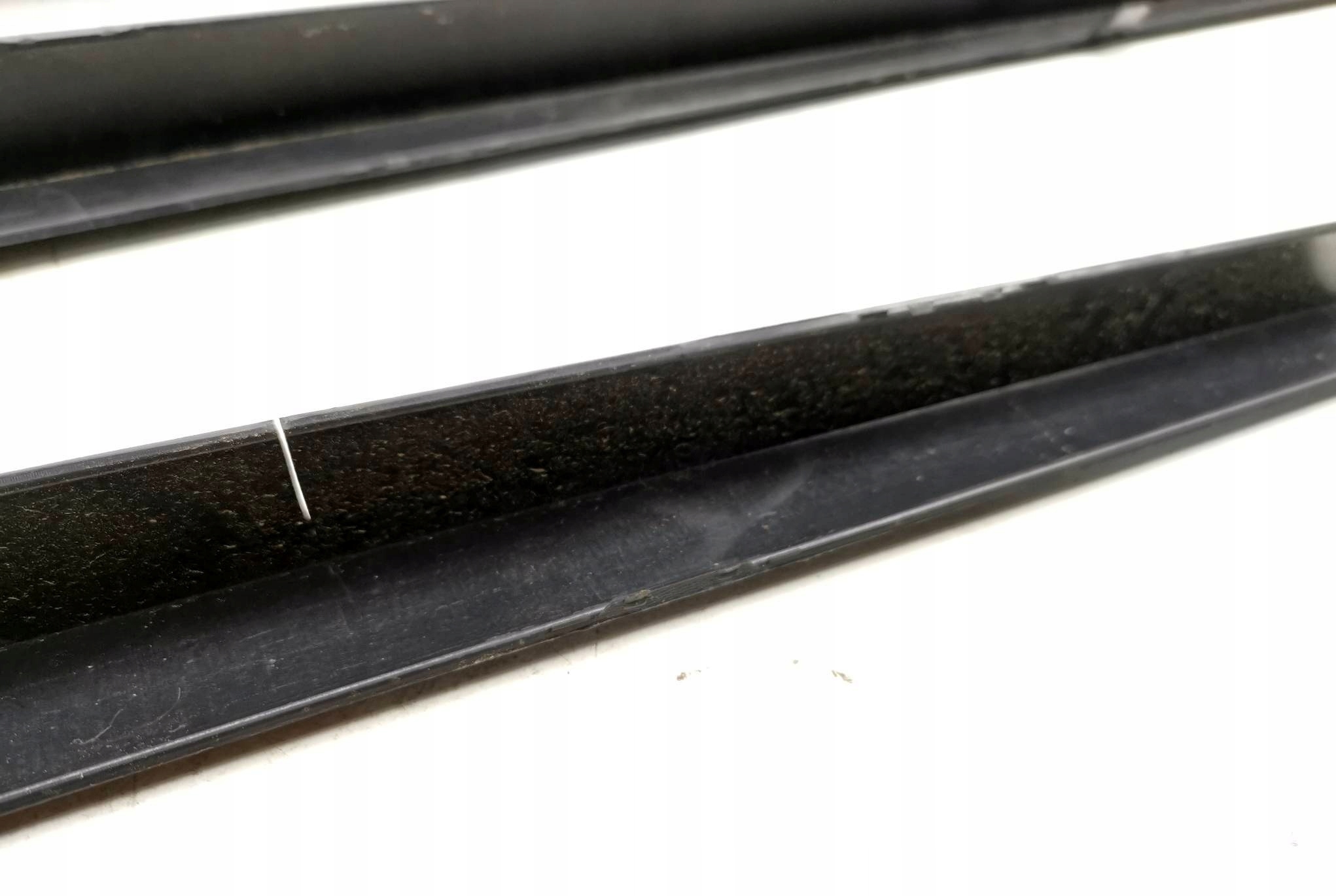 OSŁONA NAKŁADKA PROGU MERCEDES W205 2056981554 Numer katalogowy oryginału MERCEDES-BENZ 2056981554 MERCEDES-BENZ 2056981654