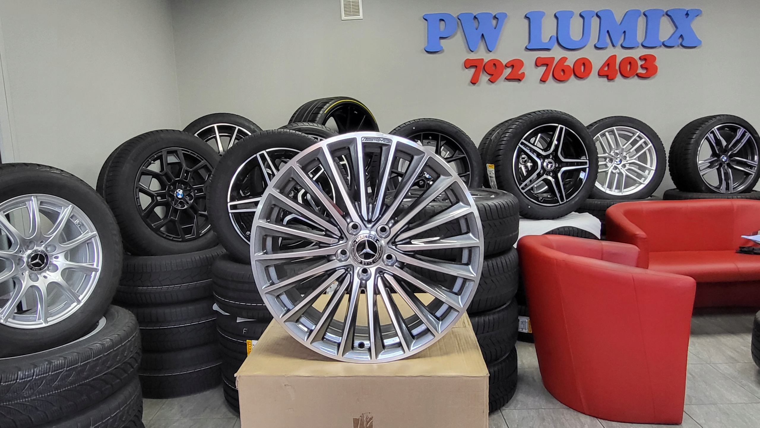 19 ORYGINALNE MERCEDES A 177 CLA 118 AMG Nowe Model A-KLASA