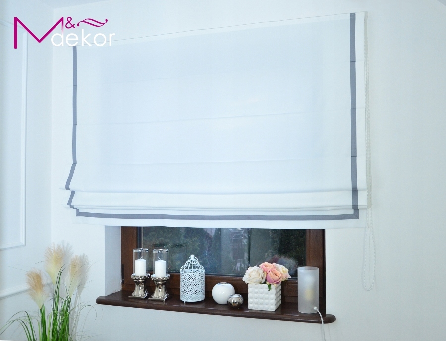 ROLETA RZYMSKA MECHANIZM ŁAŃCUSZKOWY BIAŁA PASY Długość 10 cm