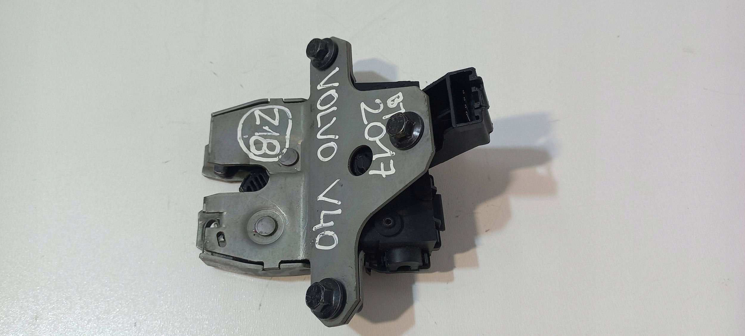 Volvo V40 2012-2019 de la Serrure de lhayon (Z18)