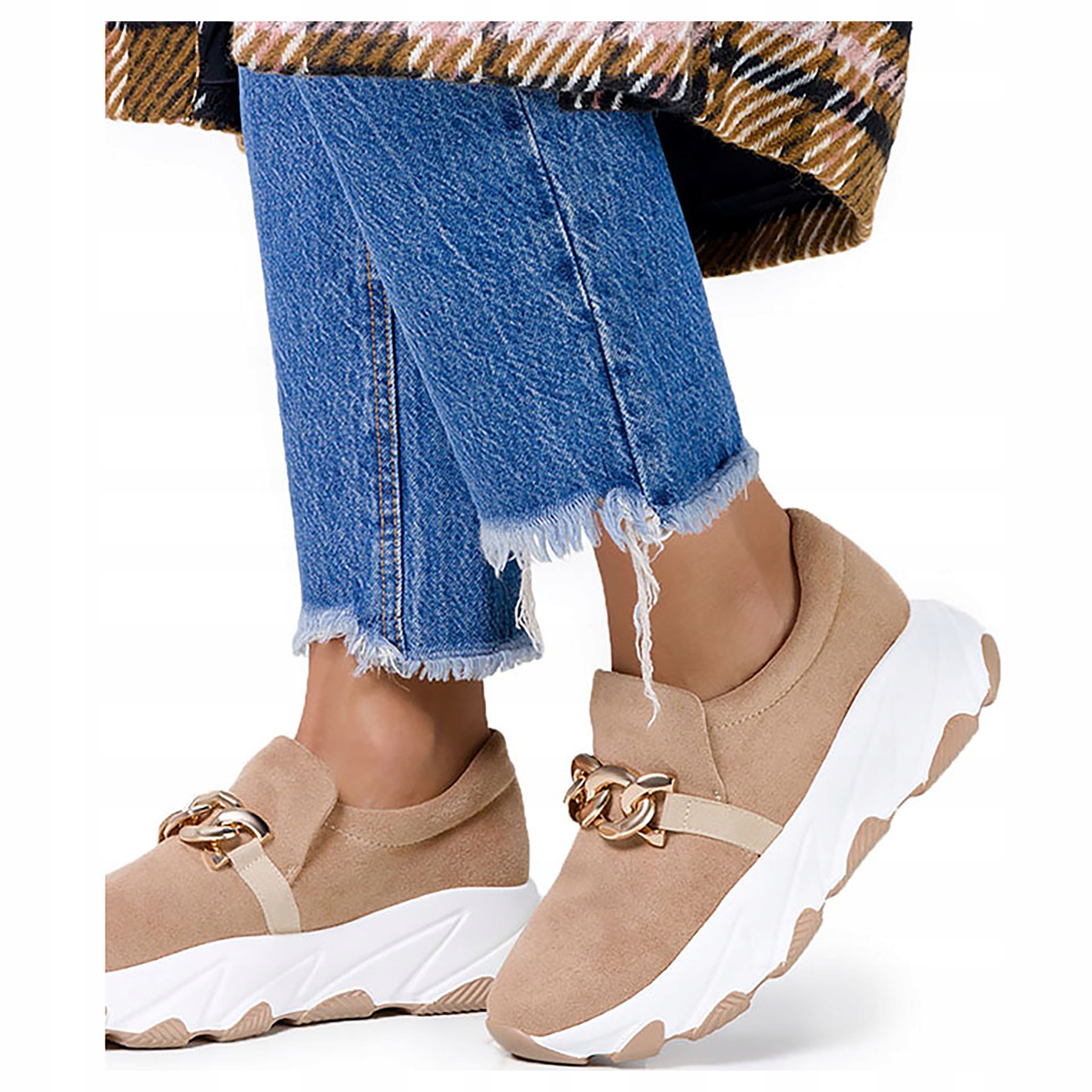 Tenisky Na Platformě S Ozdobným Řetízkem vel. 40