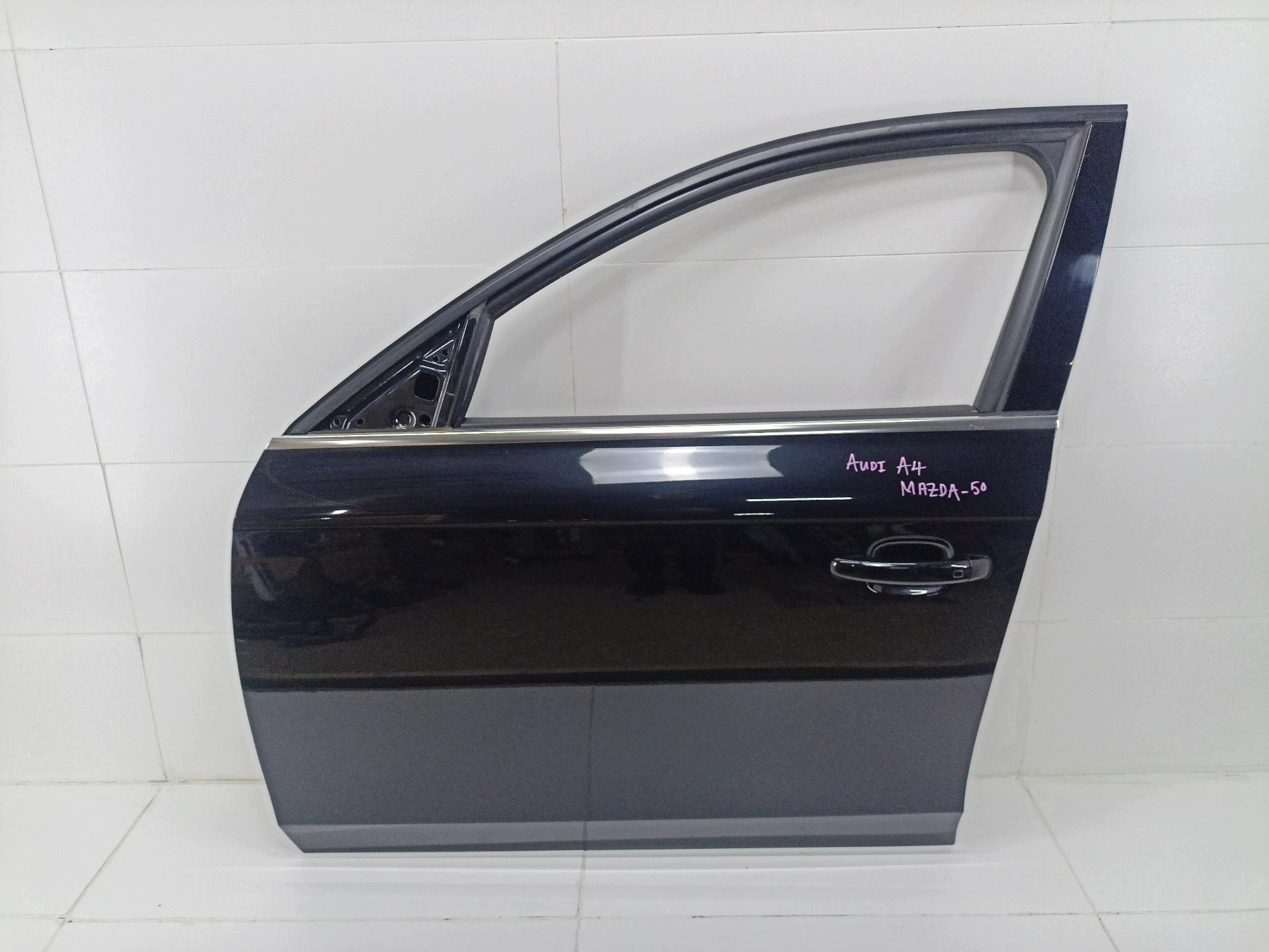 dveře předek levá strana Audi A4 B8 facelift 2012
