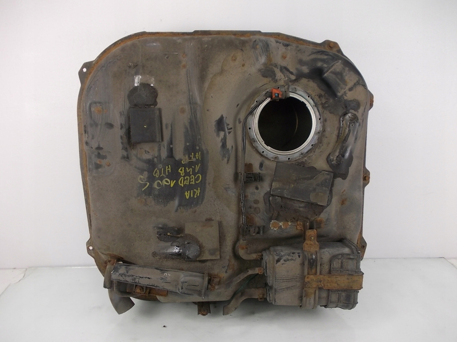 ZBIORNIK PALIWA HTB 5D KIA CEED 1 I 1,4 16V