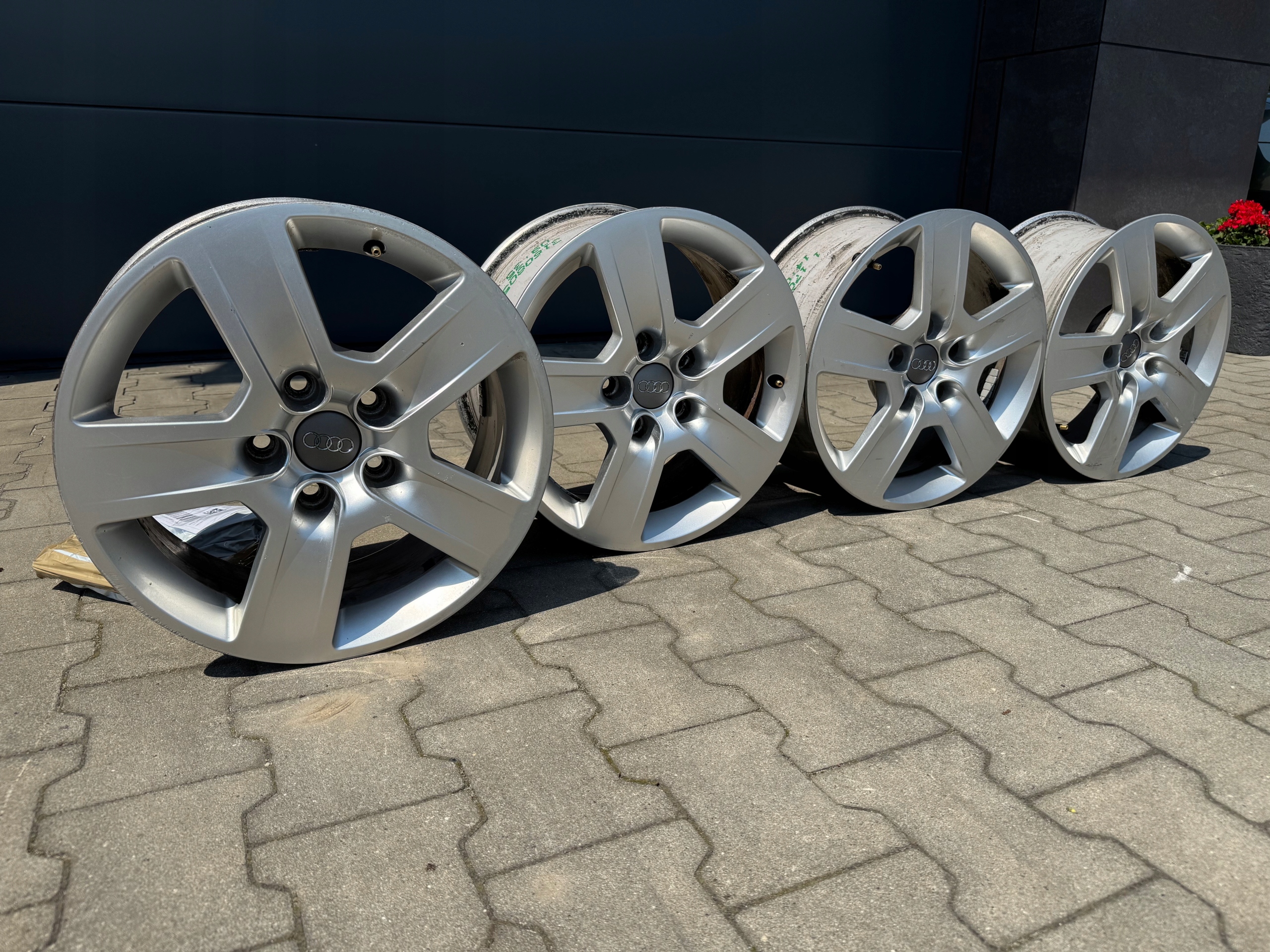 disk hliníkový Audi OE 8E0601025B 7.0" x 16" 5x112 ET 42