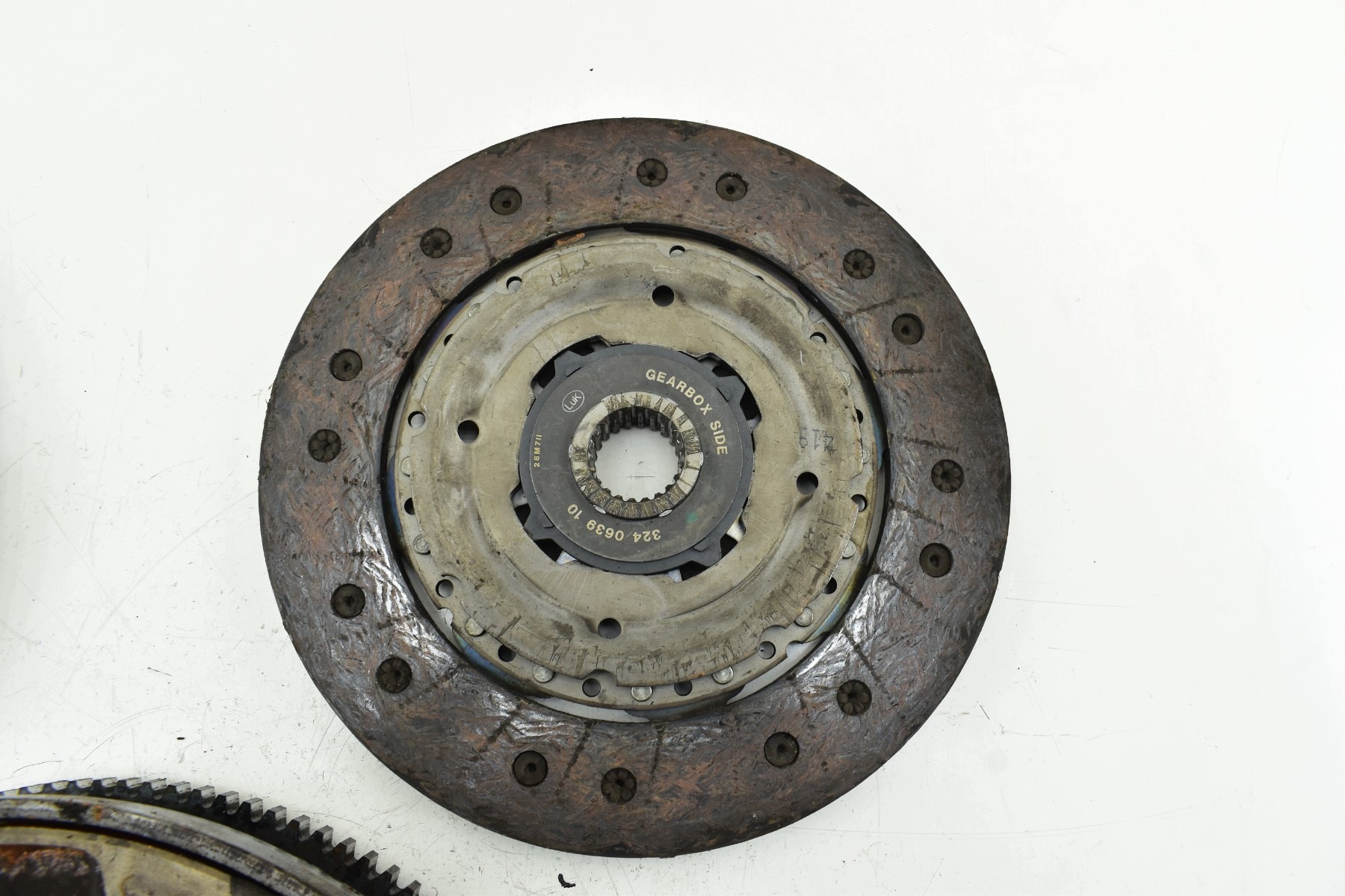 clutch wheel flywheel BMW E81 E84 E87 E90 E91 E60 E61 2.0D N47 415055210